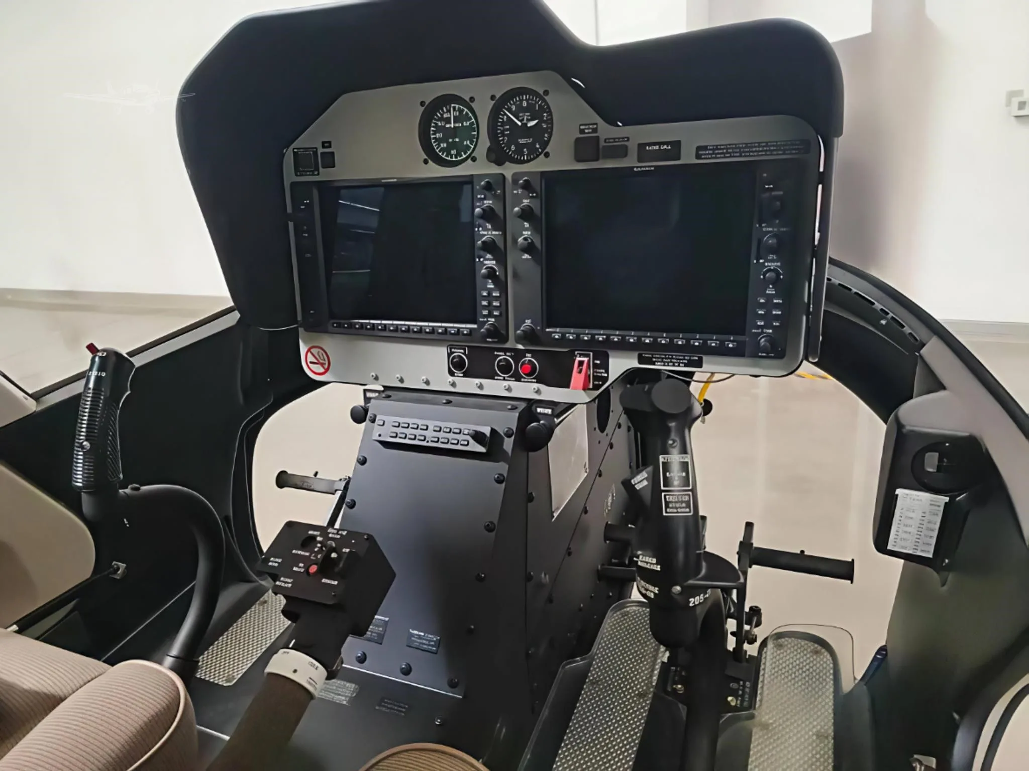 Cockpit and instrument panel of a 2020 BELL 407GXI.