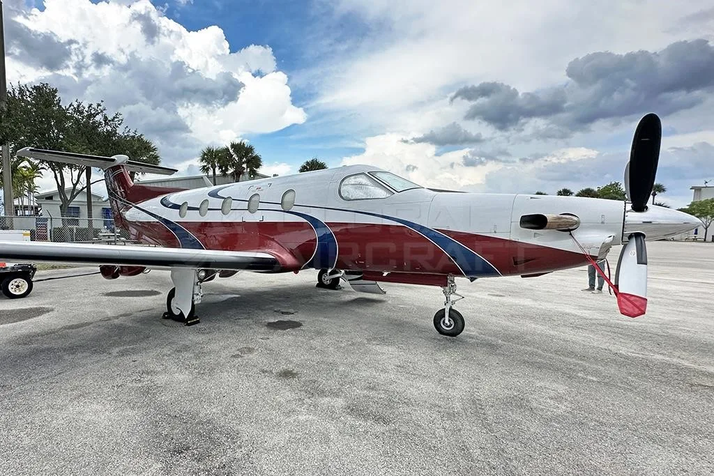 Exterior view of a 2006 PILATUS PC-12/47.