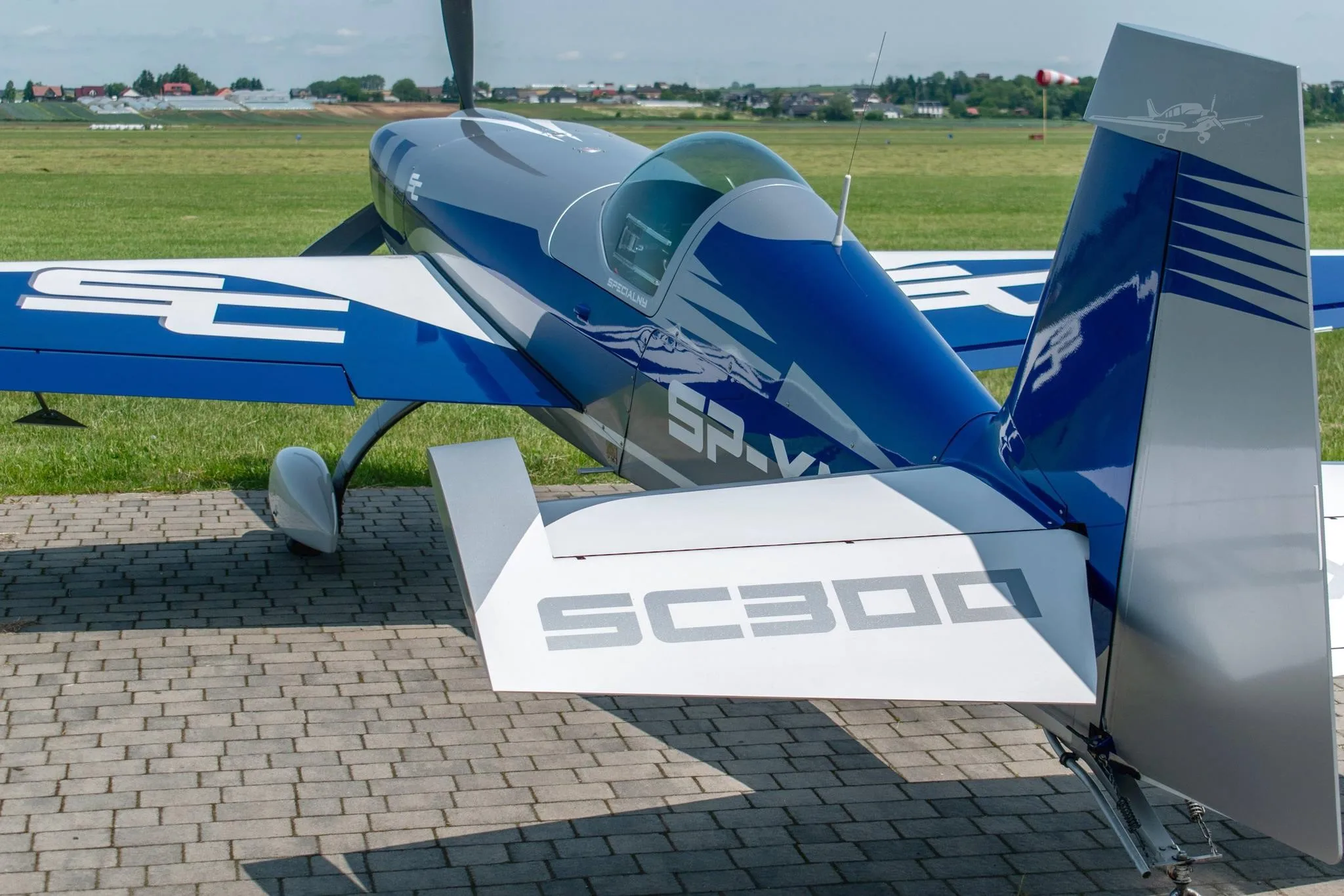 2016 Extra Aircraft EA 300/S