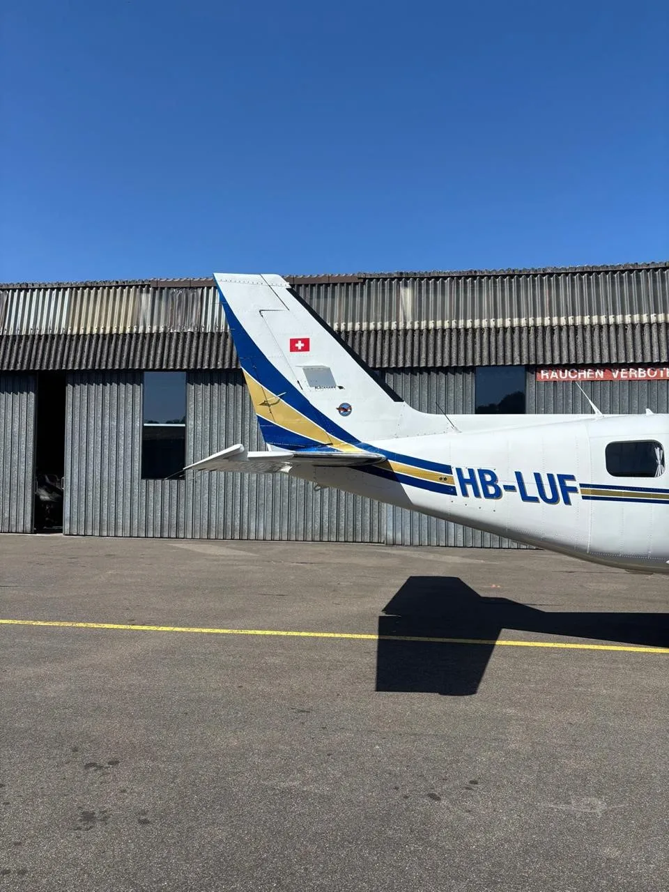 Exterior view of a 1981 PIPER CHEYENNE II, HB-LUF.