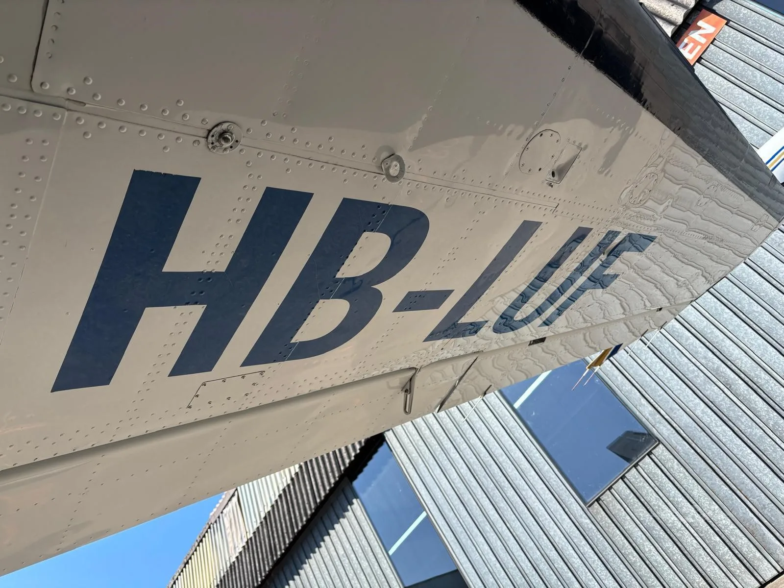 Exterior view of a 1981 PIPER CHEYENNE II, HB-LUF.