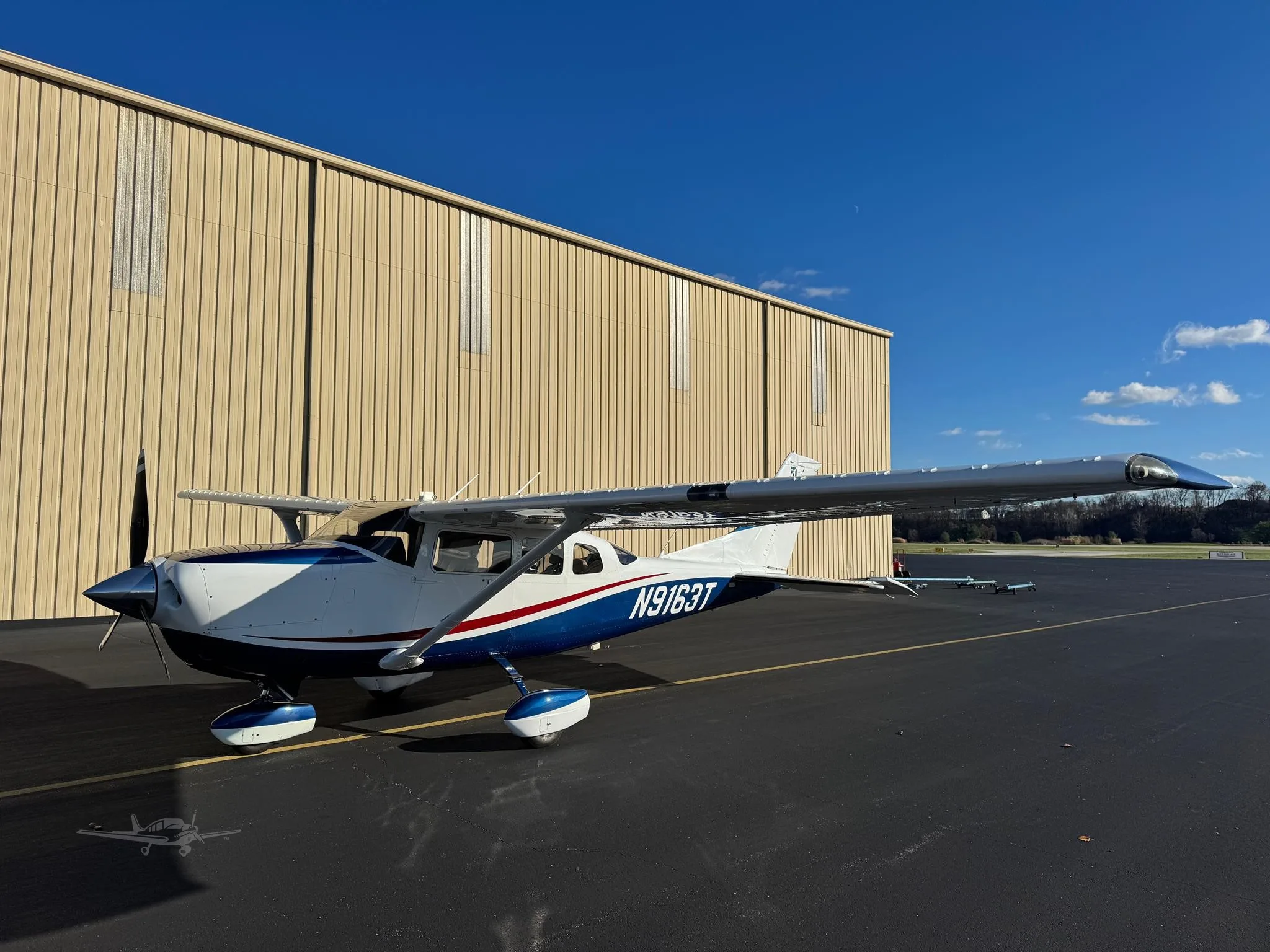 Exterior view of a 2010 CESSNA TURBO 206H STATIONAIR, N9163T.