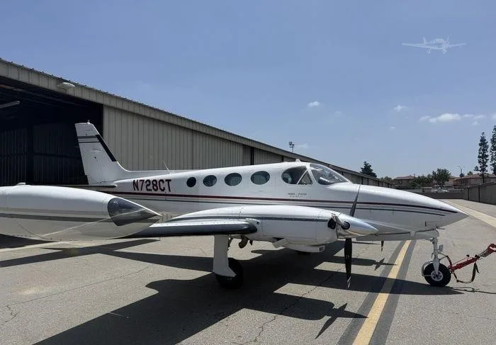 Exterior view of a 1982 CESSNA 340A, N728CT.