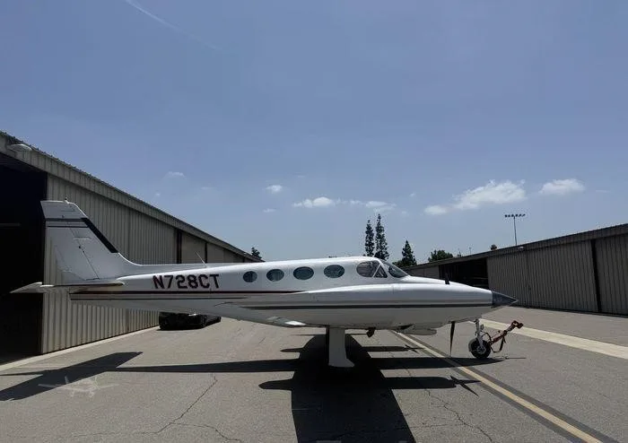 Exterior view of a 1982 CESSNA 340A, N728CT.