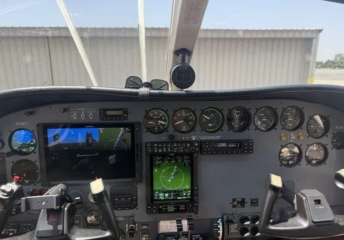 Cockpit and instrument panel of a 1982 CESSNA 340A.