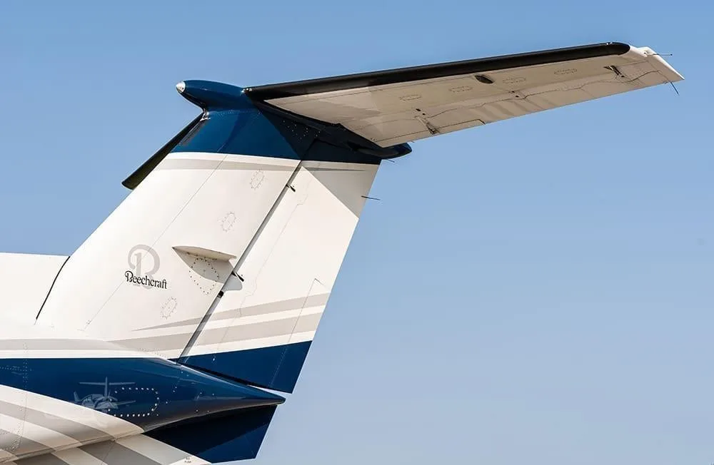 Exterior view of a 1975 BEECHCRAFT KING AIR 200, N459MA.