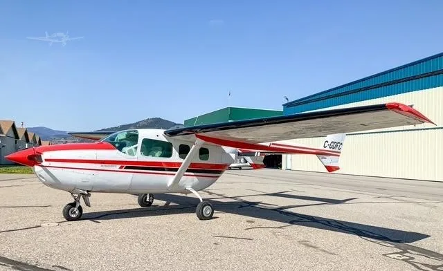 Exterior view of a 1979 CESSNA 337H, C-GDFC.