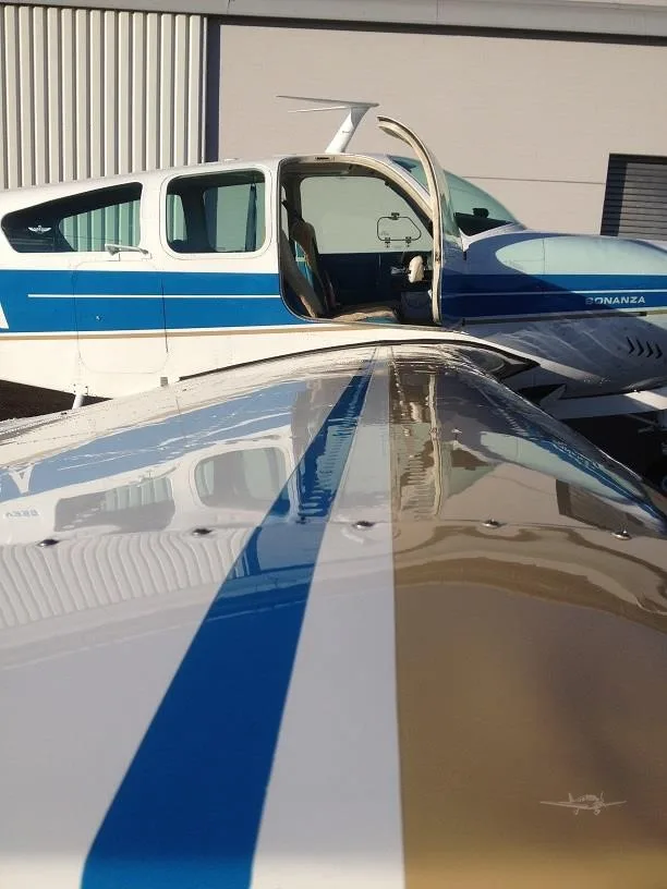 Exterior view of a 1970 BEECHCRAFT V35B BONANZA, D-EECA.