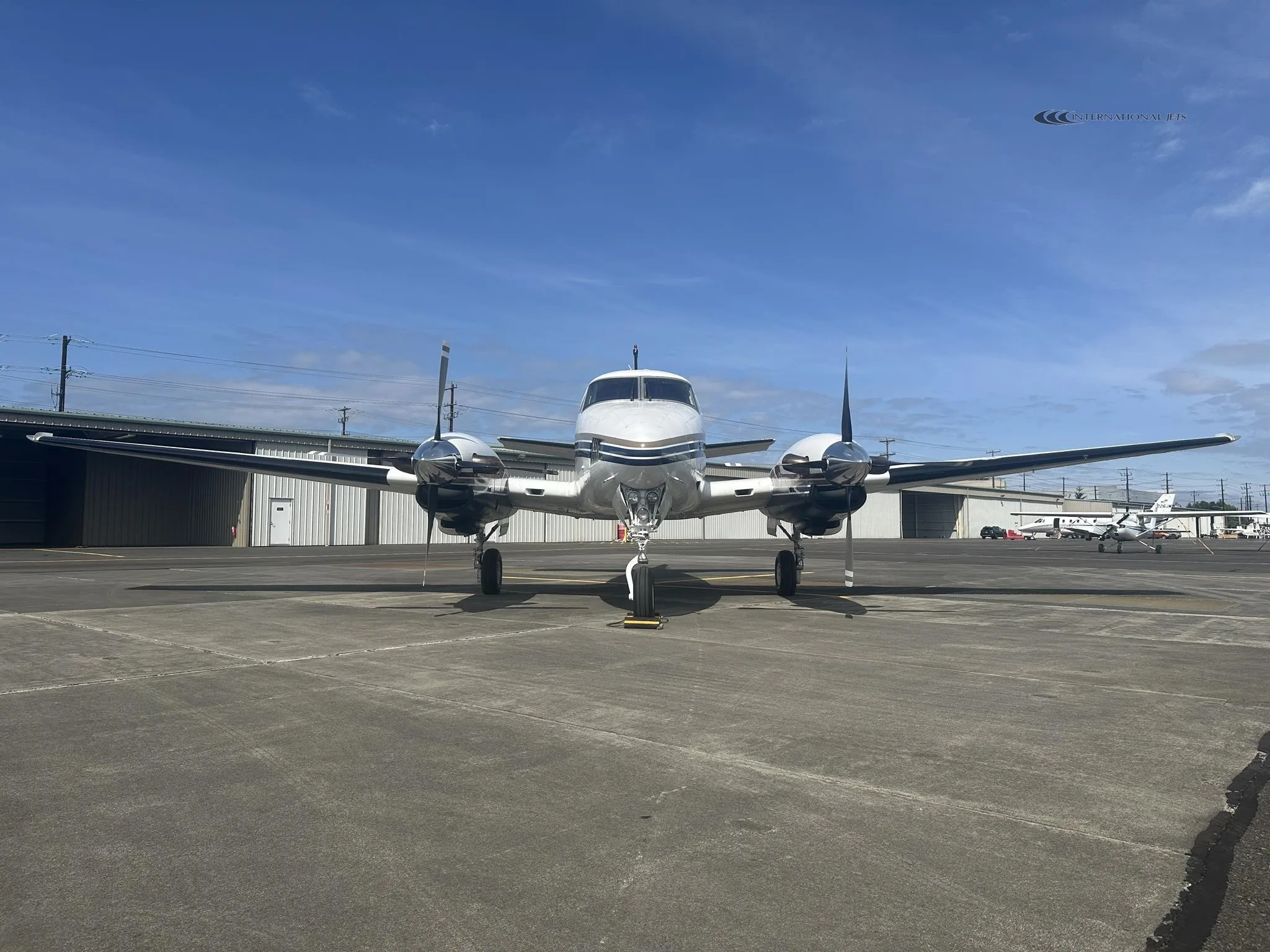 Exterior view of a 1978 BEECHCRAFT KING AIR C90, N904US.