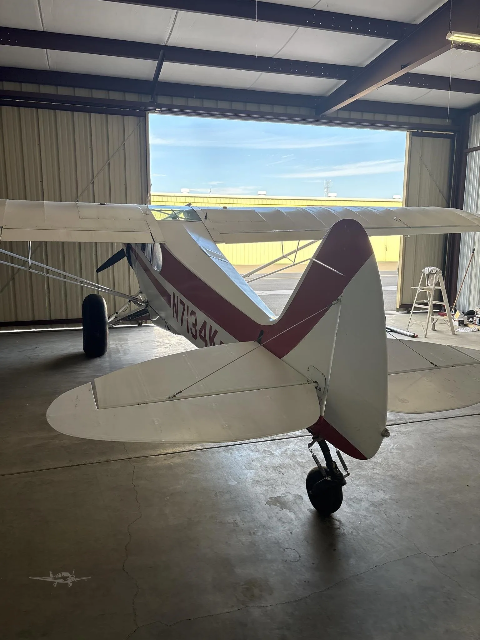 Exterior view of a 1952 PIPER SUPER CUB, N7134K.