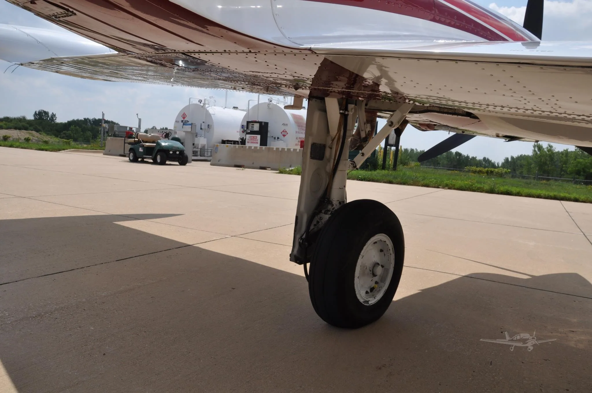Exterior view of a 1980 CESSNA 340A, N340PC.