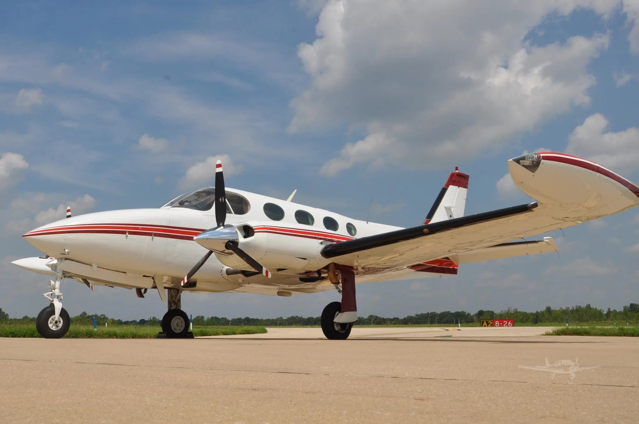 Exterior view of a 1980 CESSNA 340A, N340PC.
