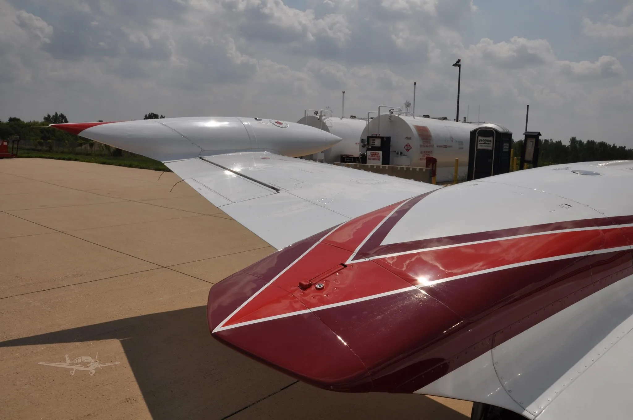Exterior view of a 1980 CESSNA 340A, N340PC.