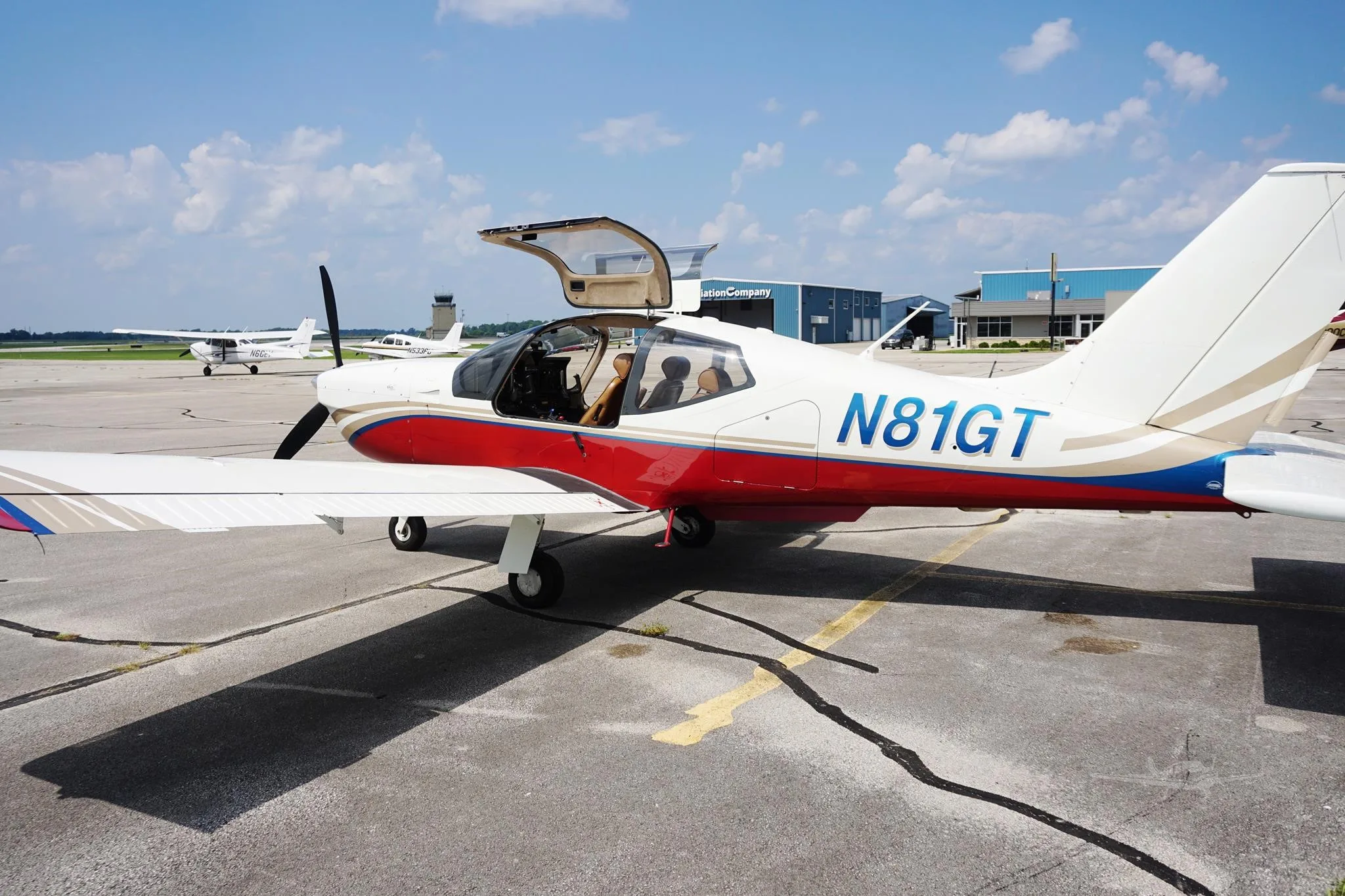 Exterior view of a 2001 SOCATA TB-20 GT TRINIDAD, N81GT.