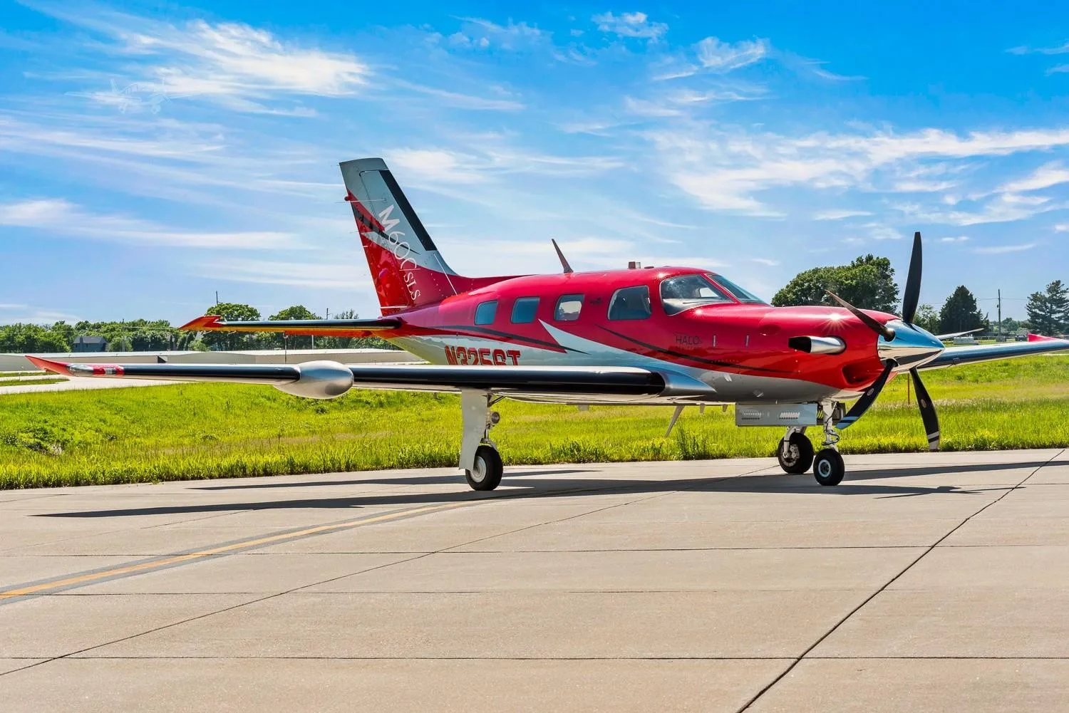 Exterior view of a 2020 PIPER M600 SLS, N325ST.