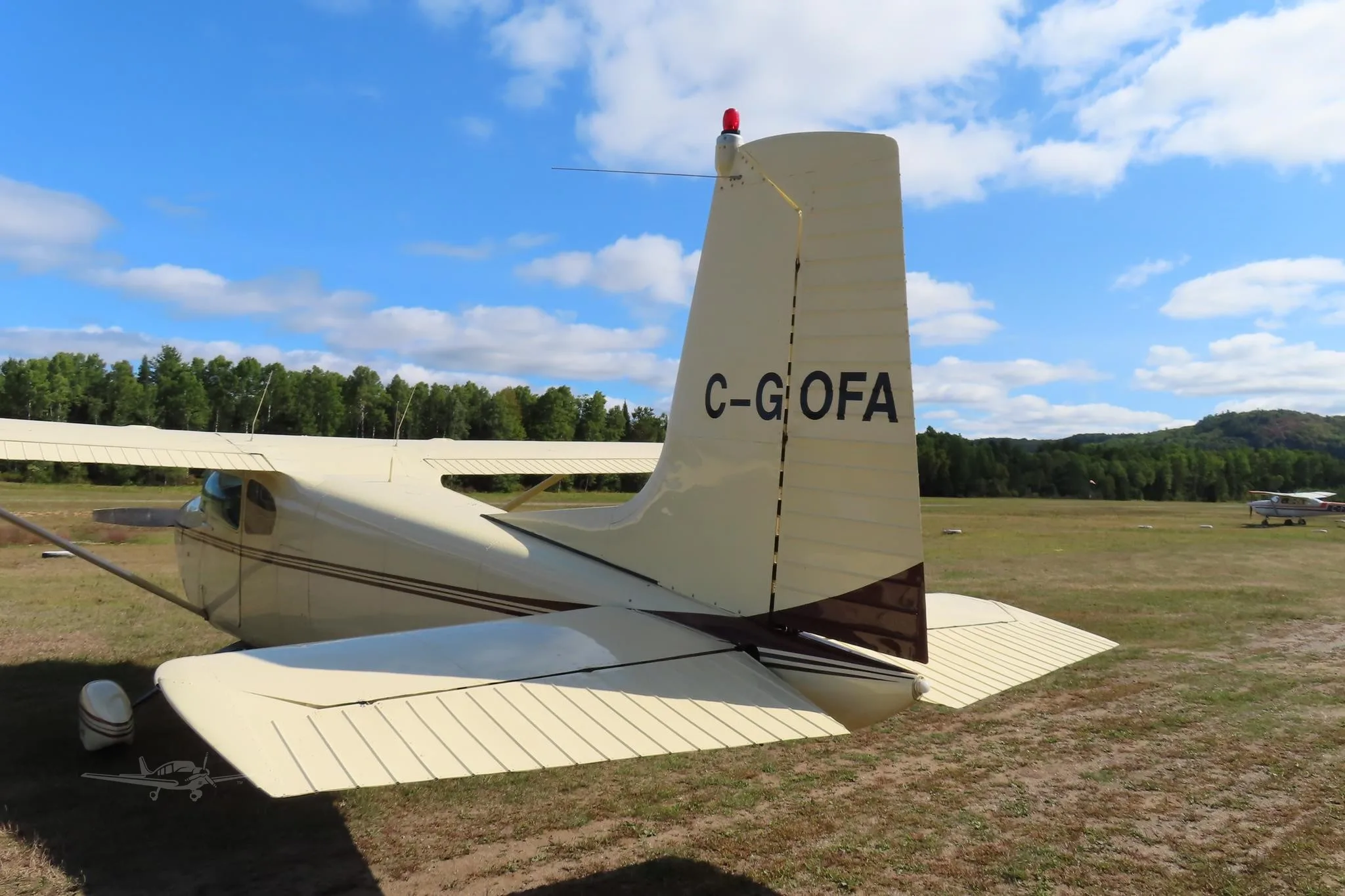Exterior view of a 1957 CESSNA 182 SKYLANE, C-GOFA.