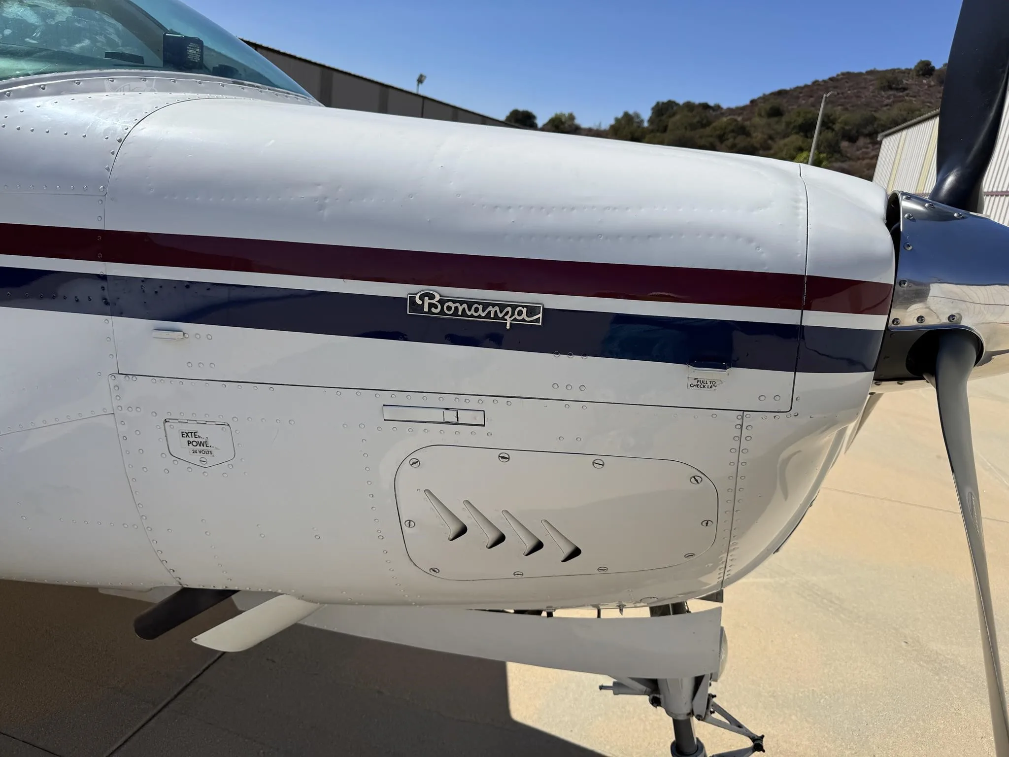Exterior view of a 1980 BEECHCRAFT A36 BONANZA, N3668U.