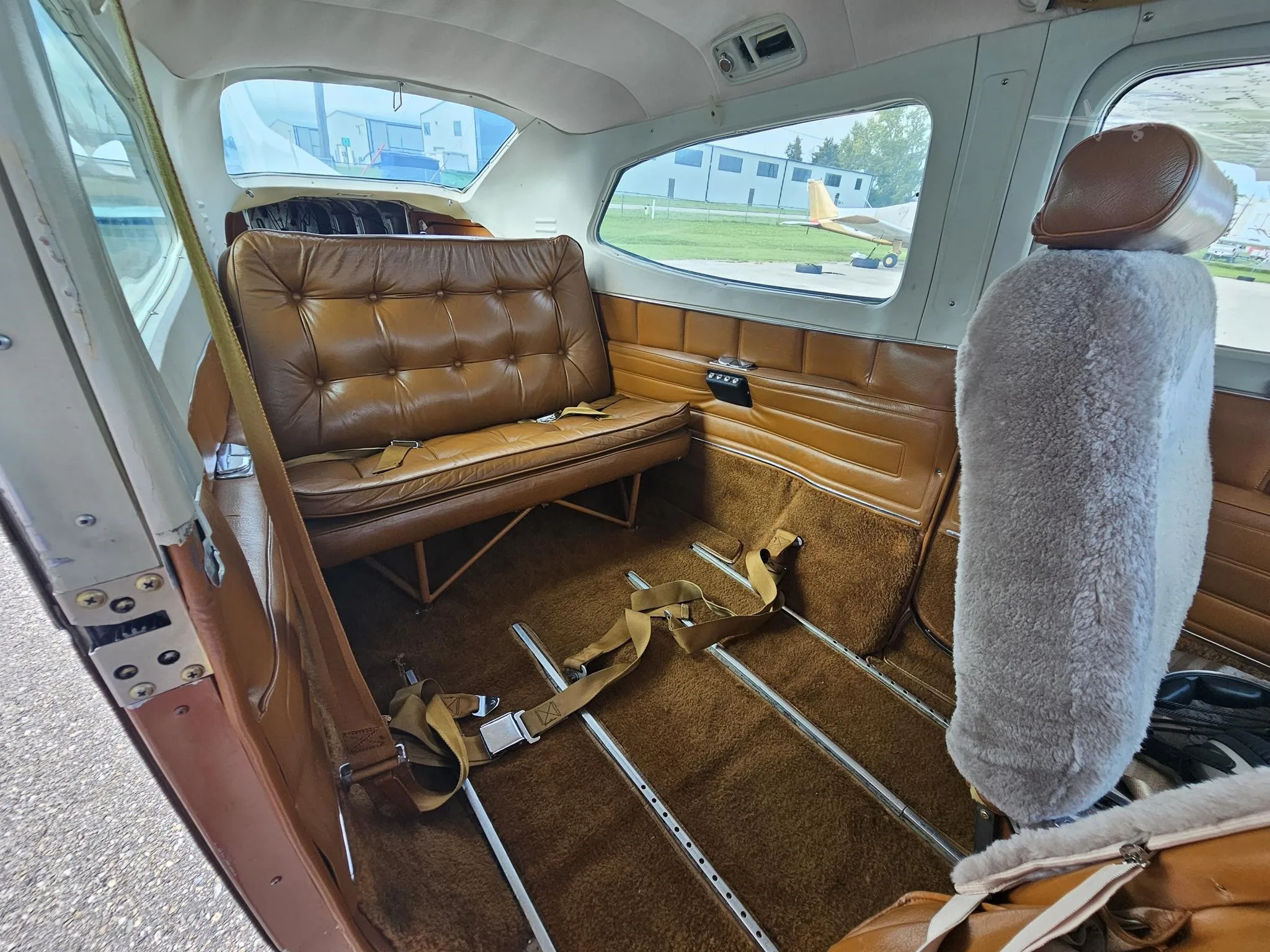 Cabin interior of a 1974 CESSNA TURBO 210.