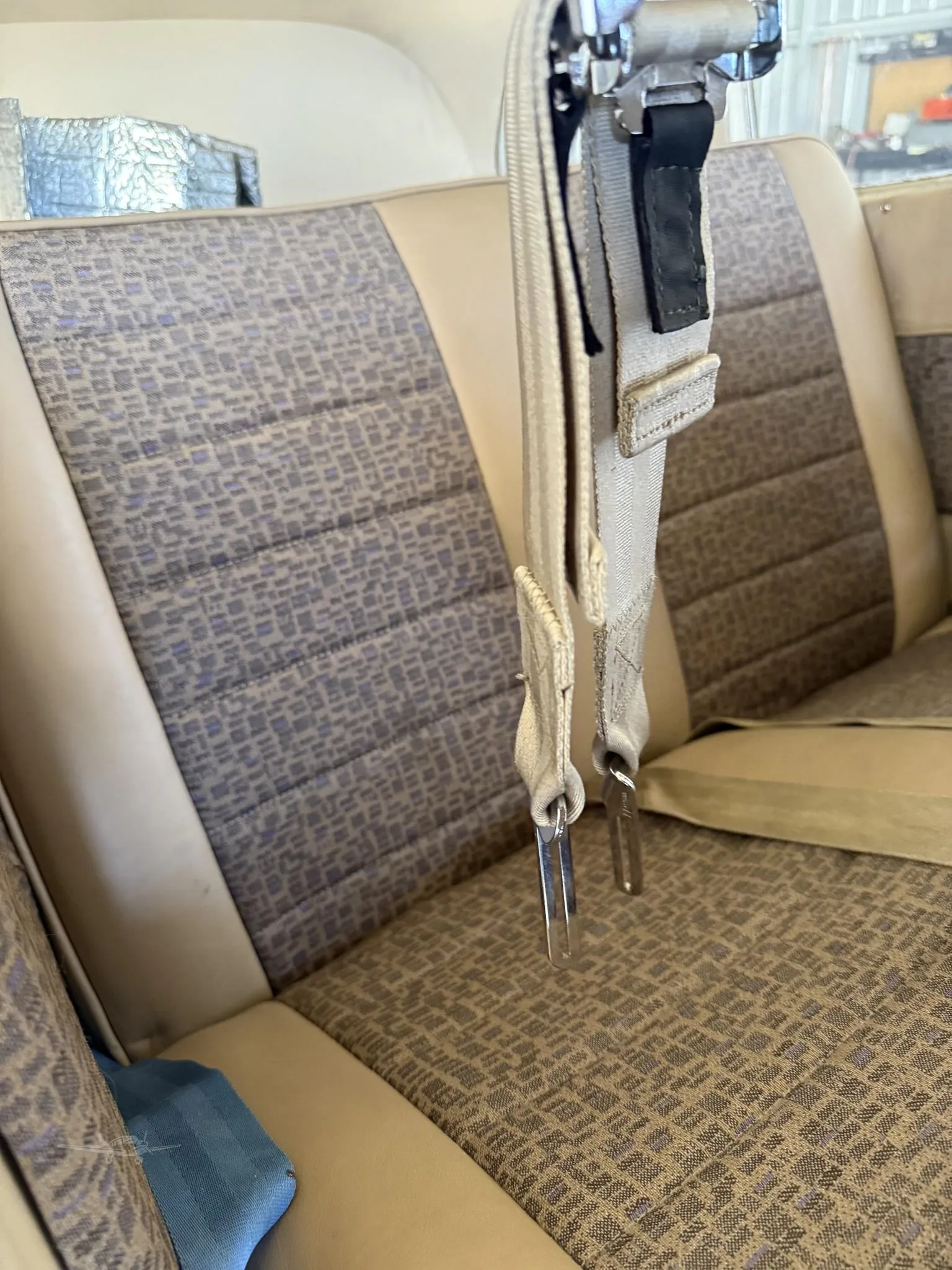 Cabin interior of a 1970 CESSNA A185E.