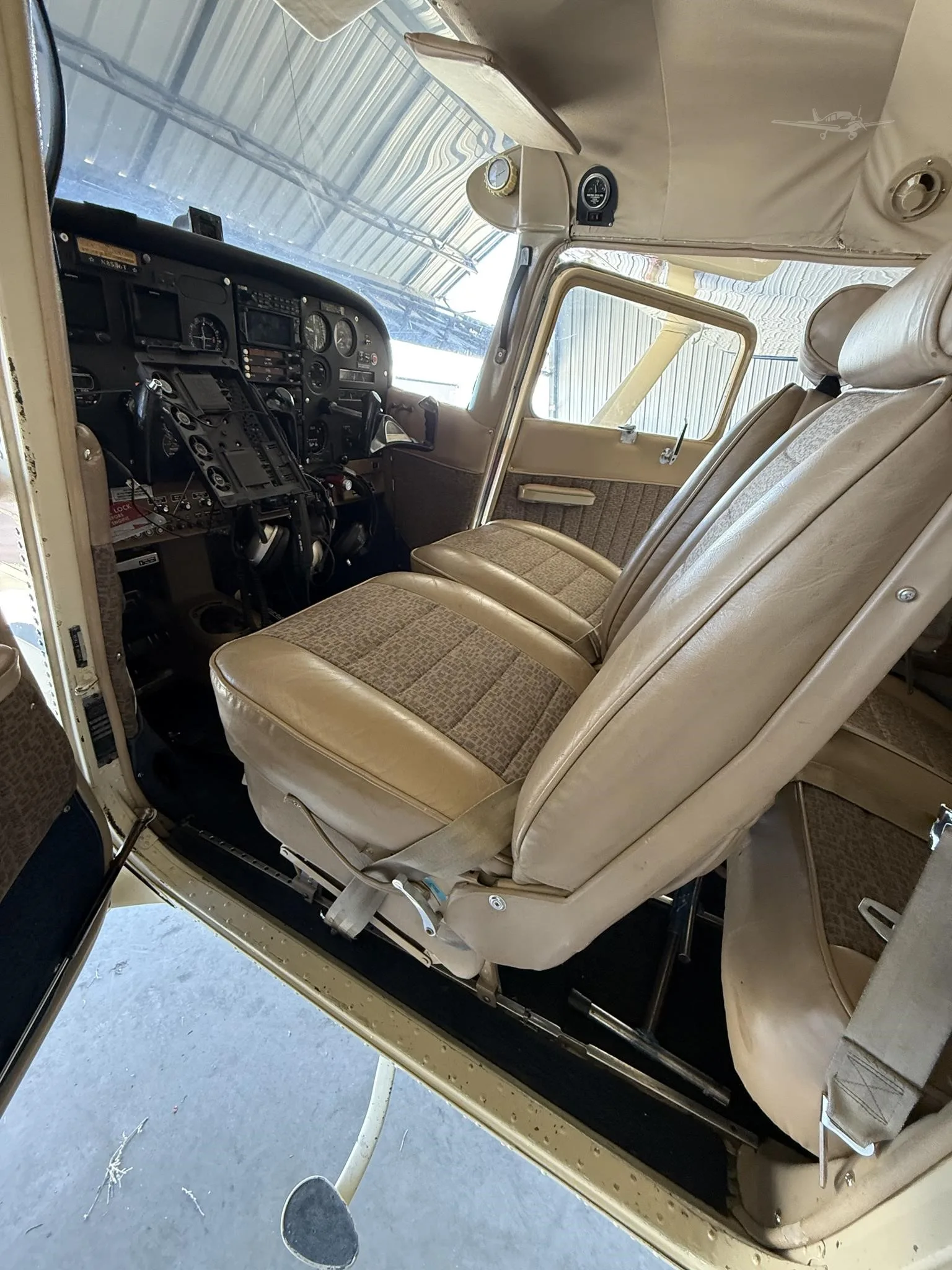 Cabin interior of a 1970 CESSNA A185E.