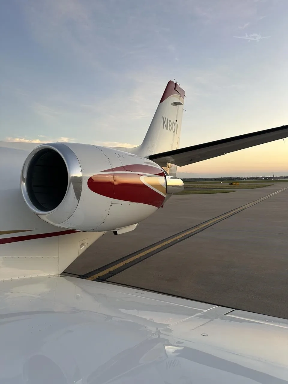 Exterior view of a 1992 CESSNA CITATION V, N18CV.
