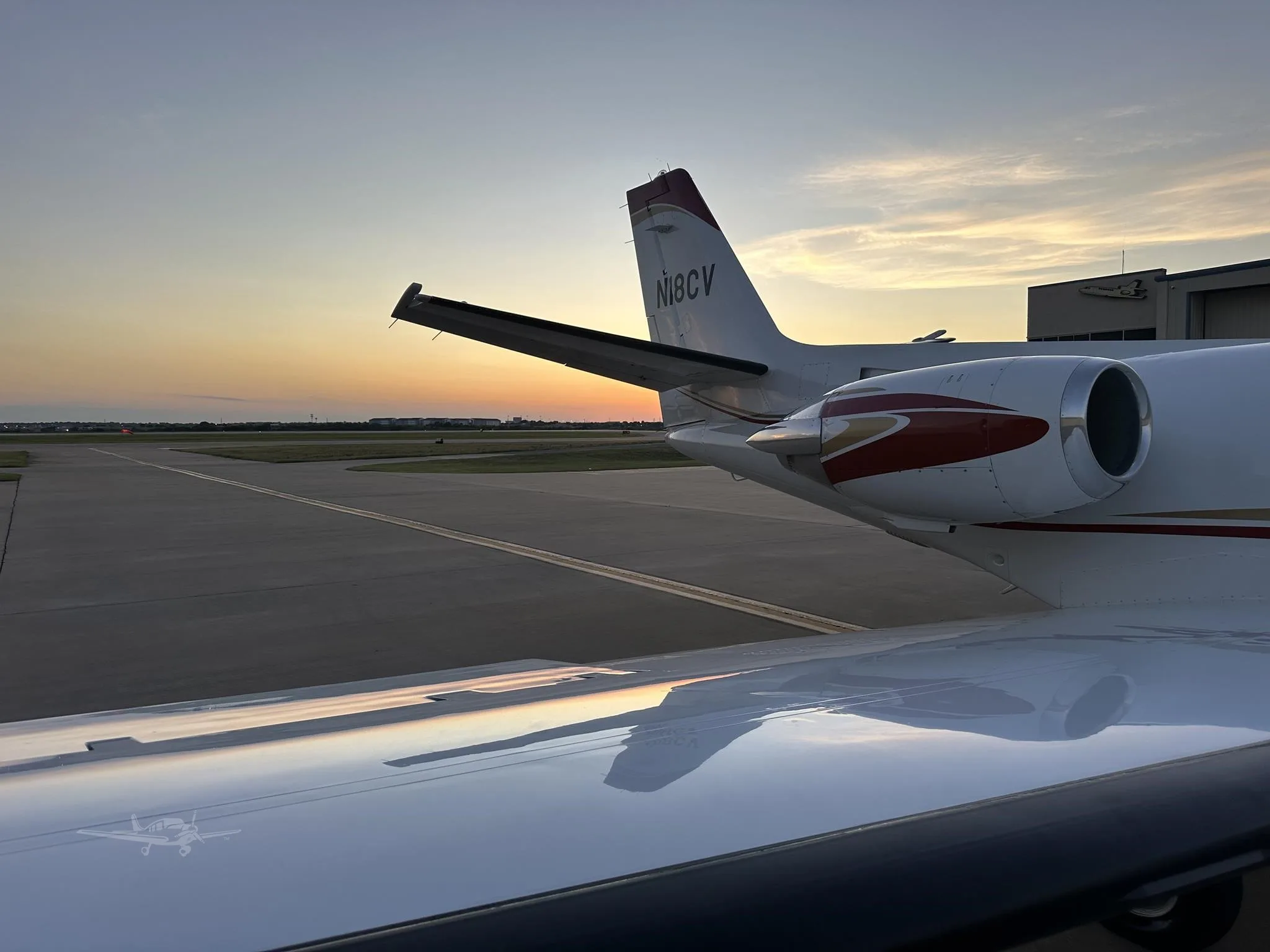 Exterior view of a 1992 CESSNA CITATION V, N18CV.
