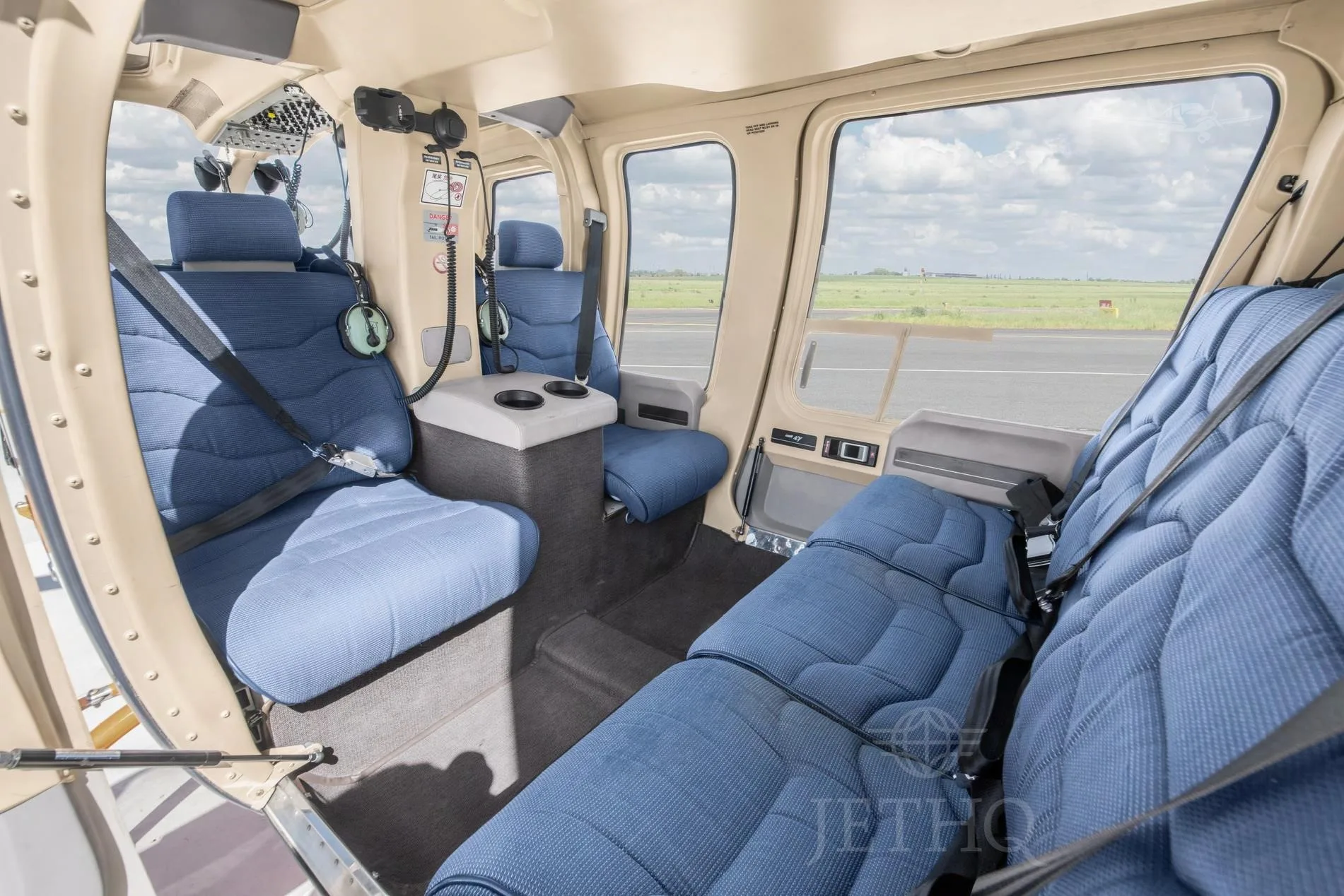 Cabin interior of a 2017 BELL 407GXP.