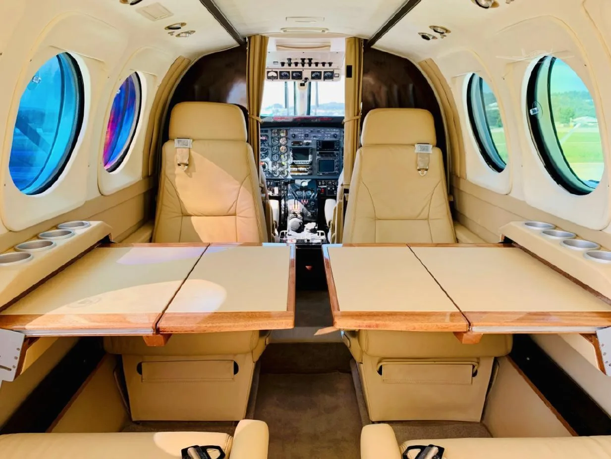 Cabin interior of a 1985 BEECHCRAFT KING AIR C90A.