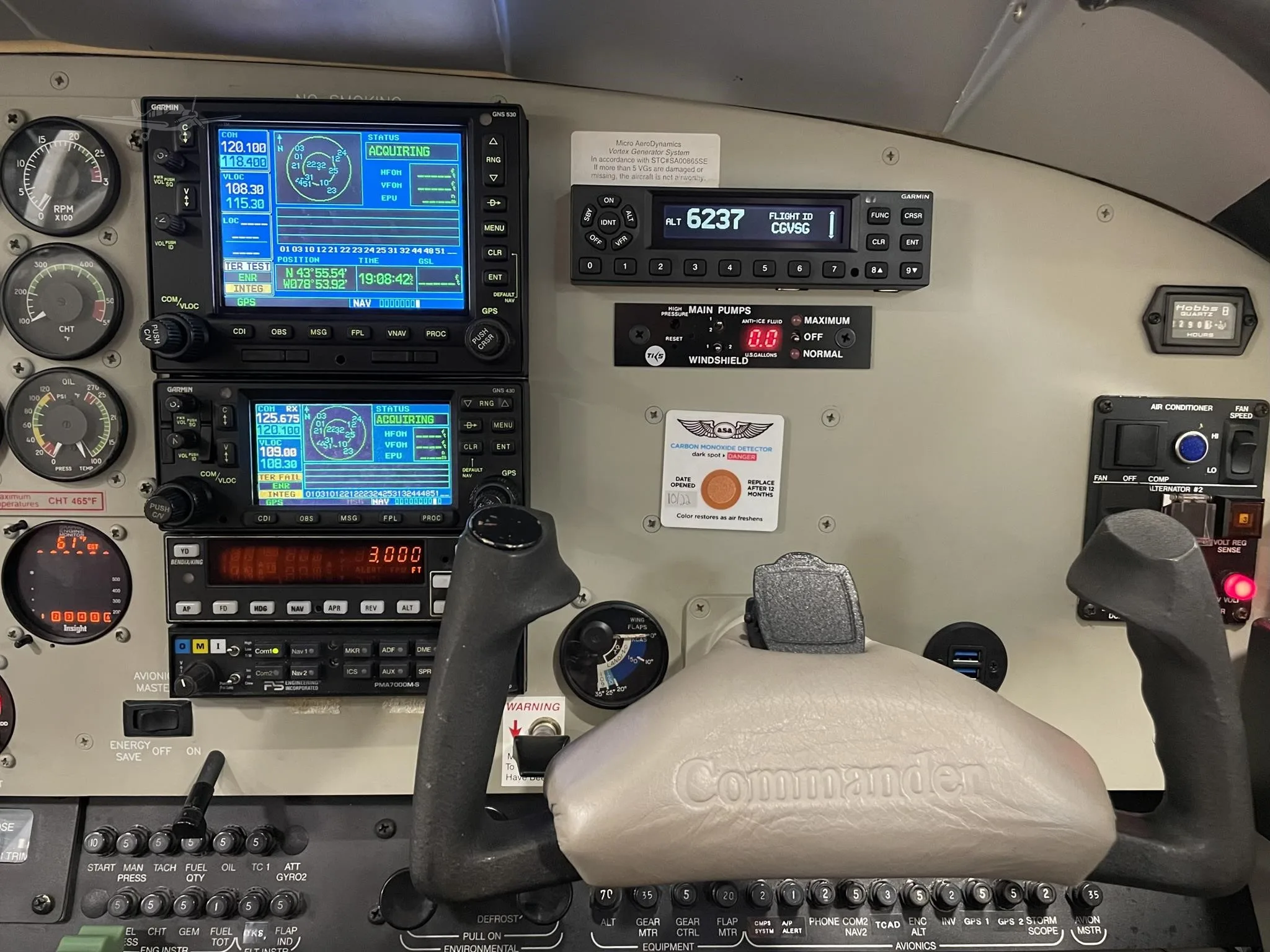 2000 Commander 115