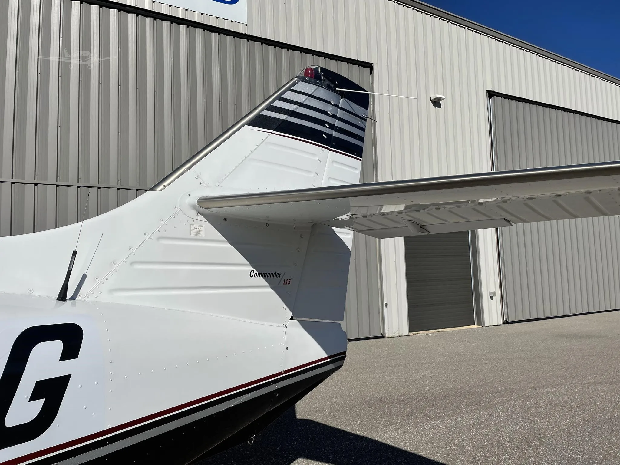2000 Commander 115