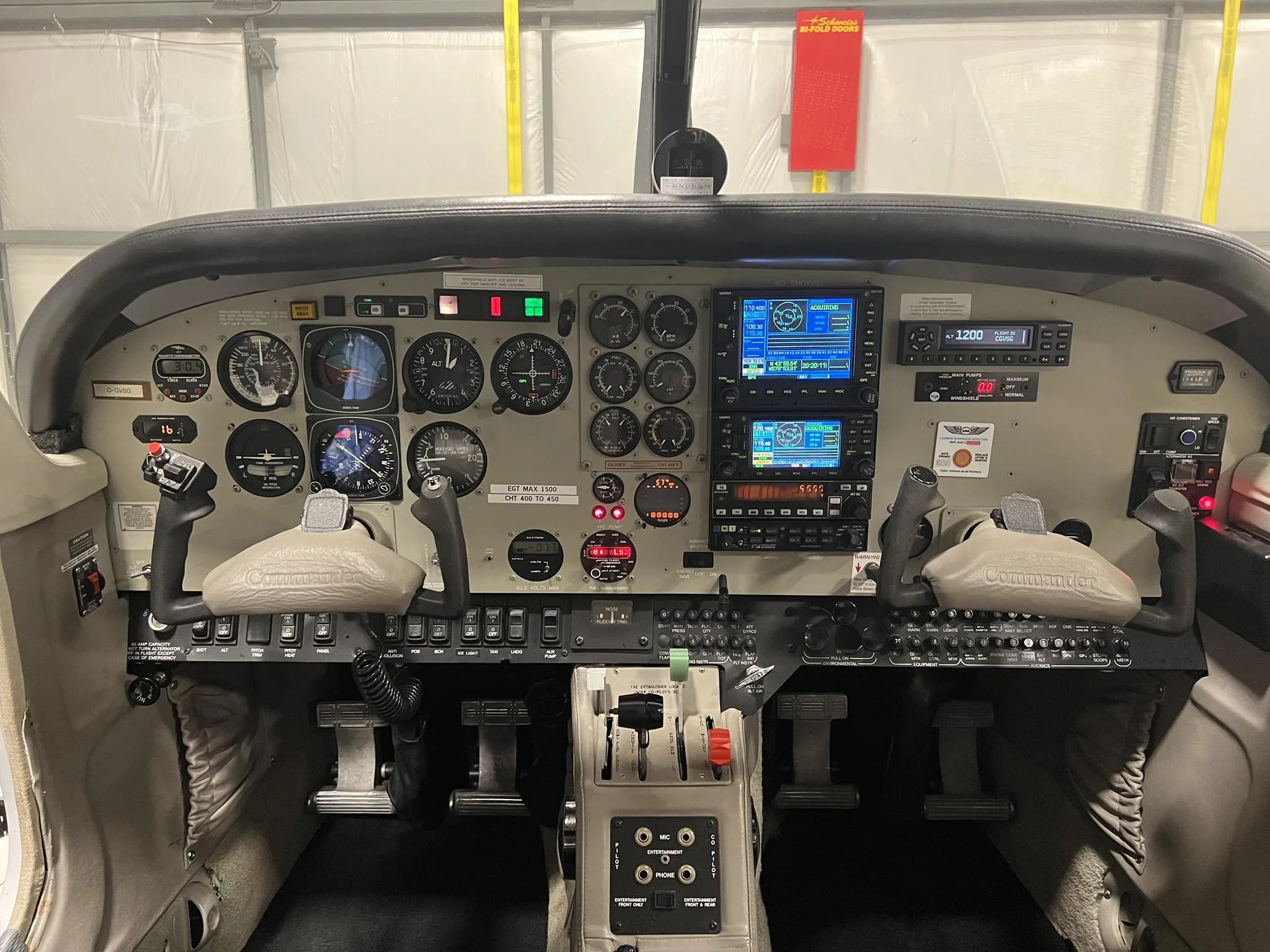 2000 Commander 115