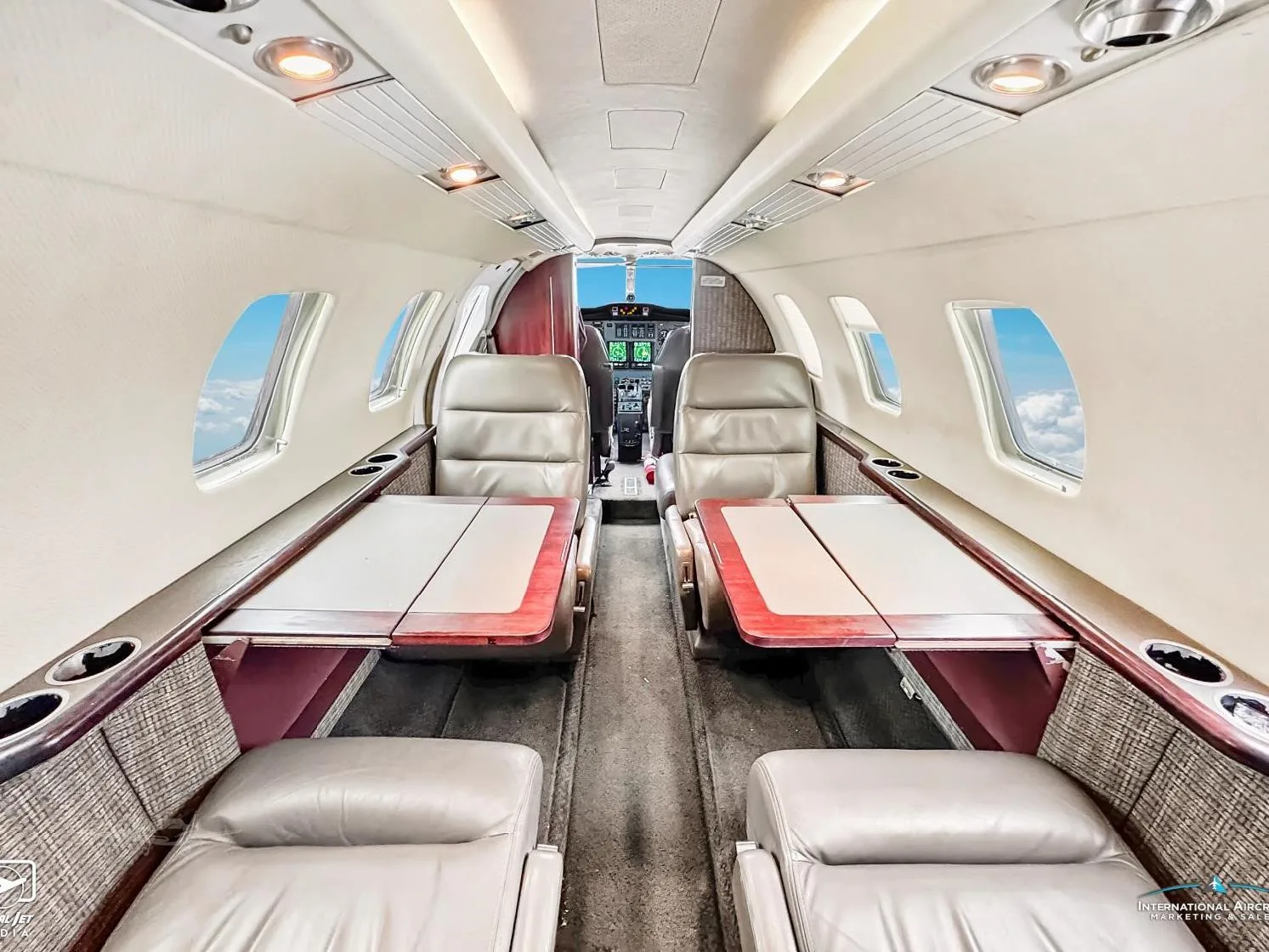 Cabin interior of a 1995 CESSNA CITATION JET.