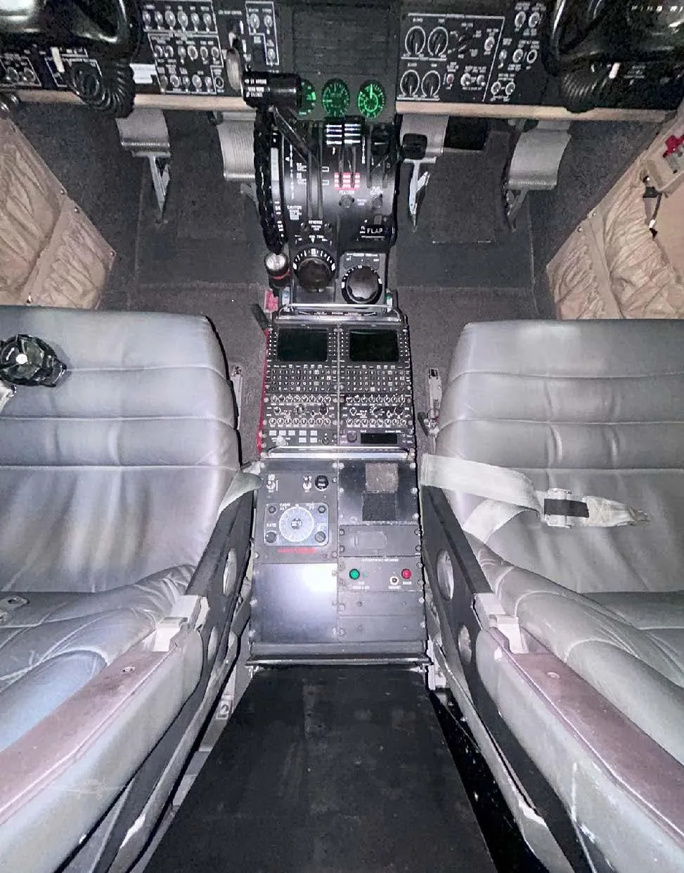 Cabin interior of a 2010 BEECHCRAFT KING AIR 350ER.