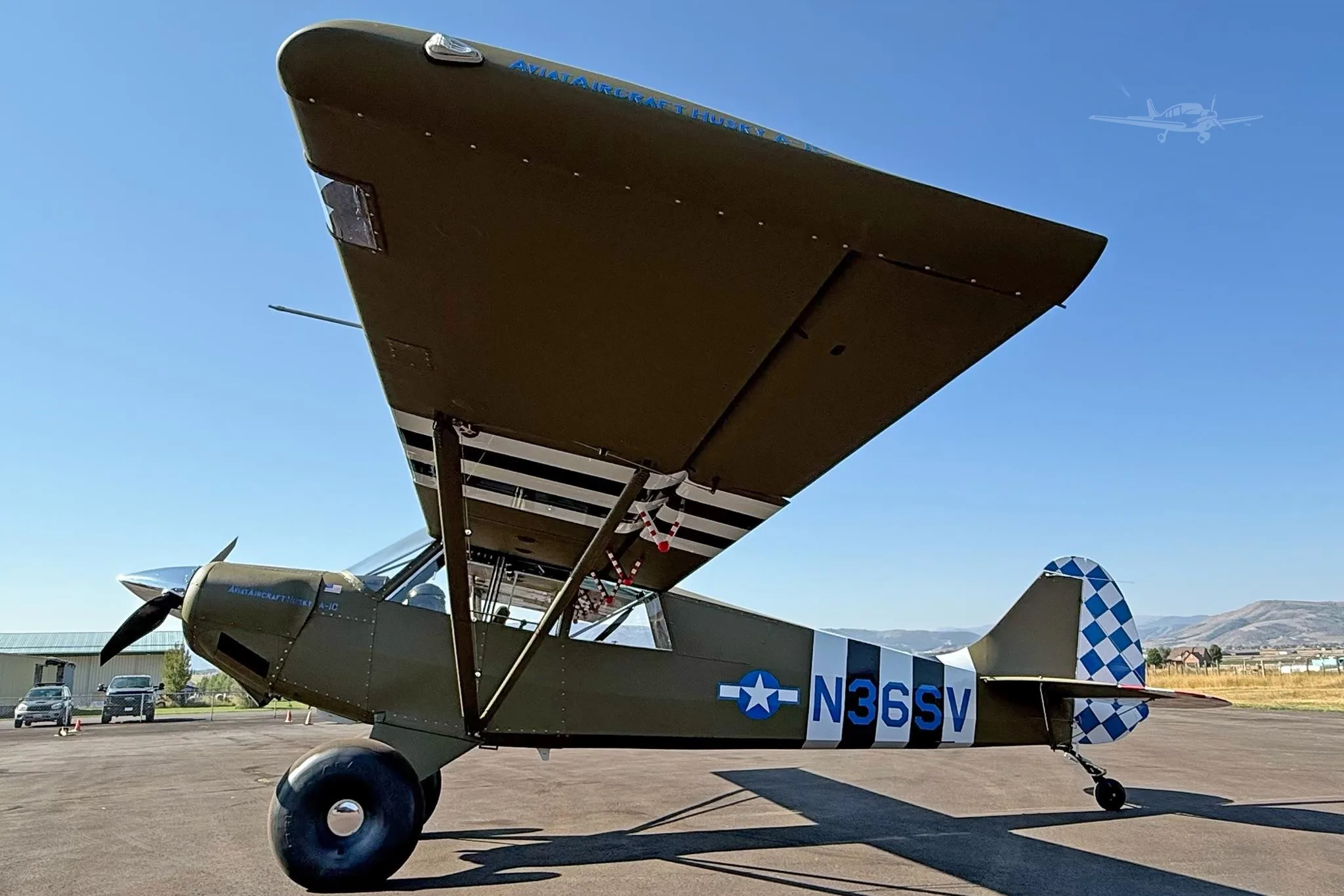 Exterior view of a 2025 AVIAT HUSKY A-1C-200, N36SV.