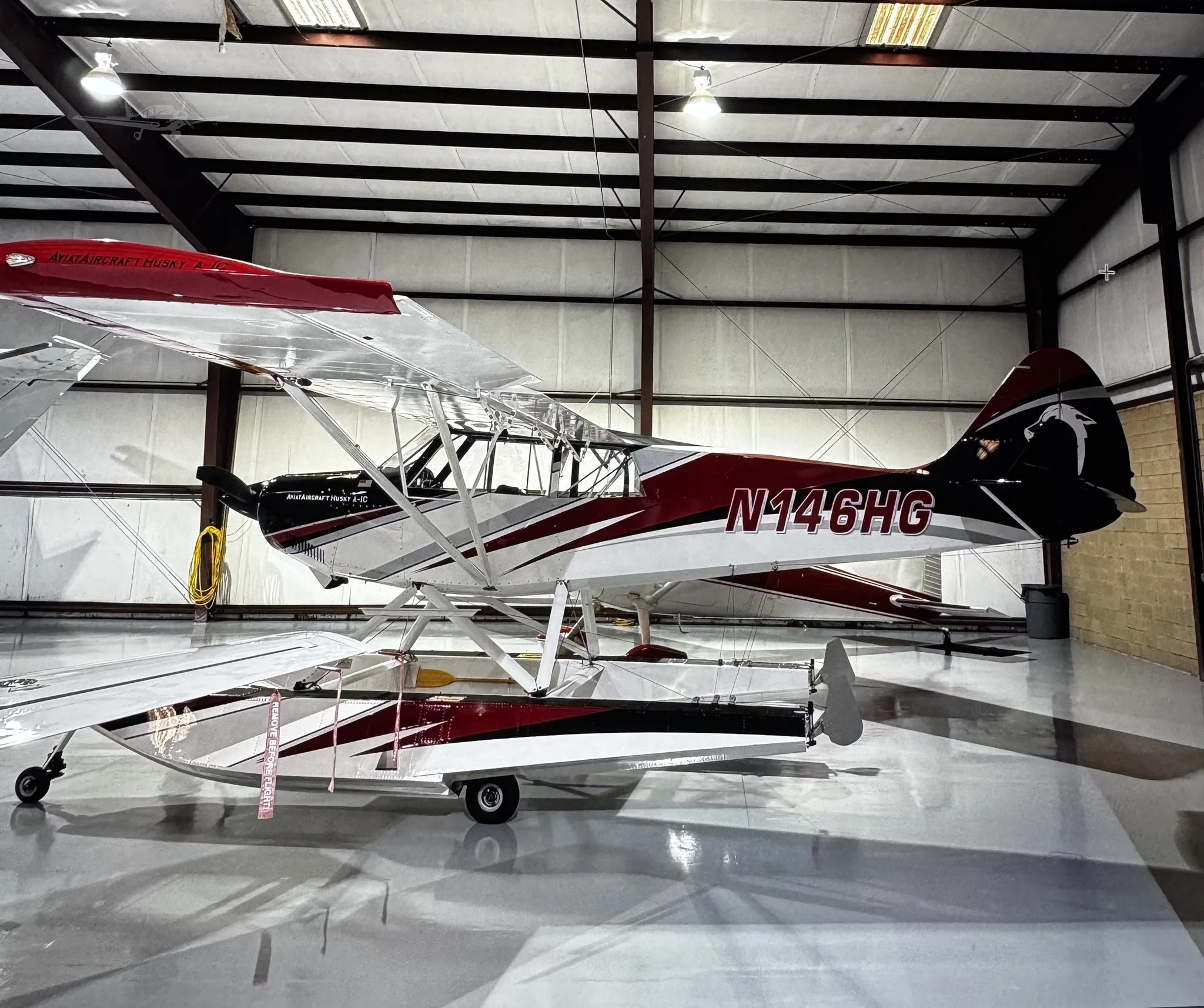 Exterior view of a 2012 AVIAT HUSKY A-1C-200, N146HG.