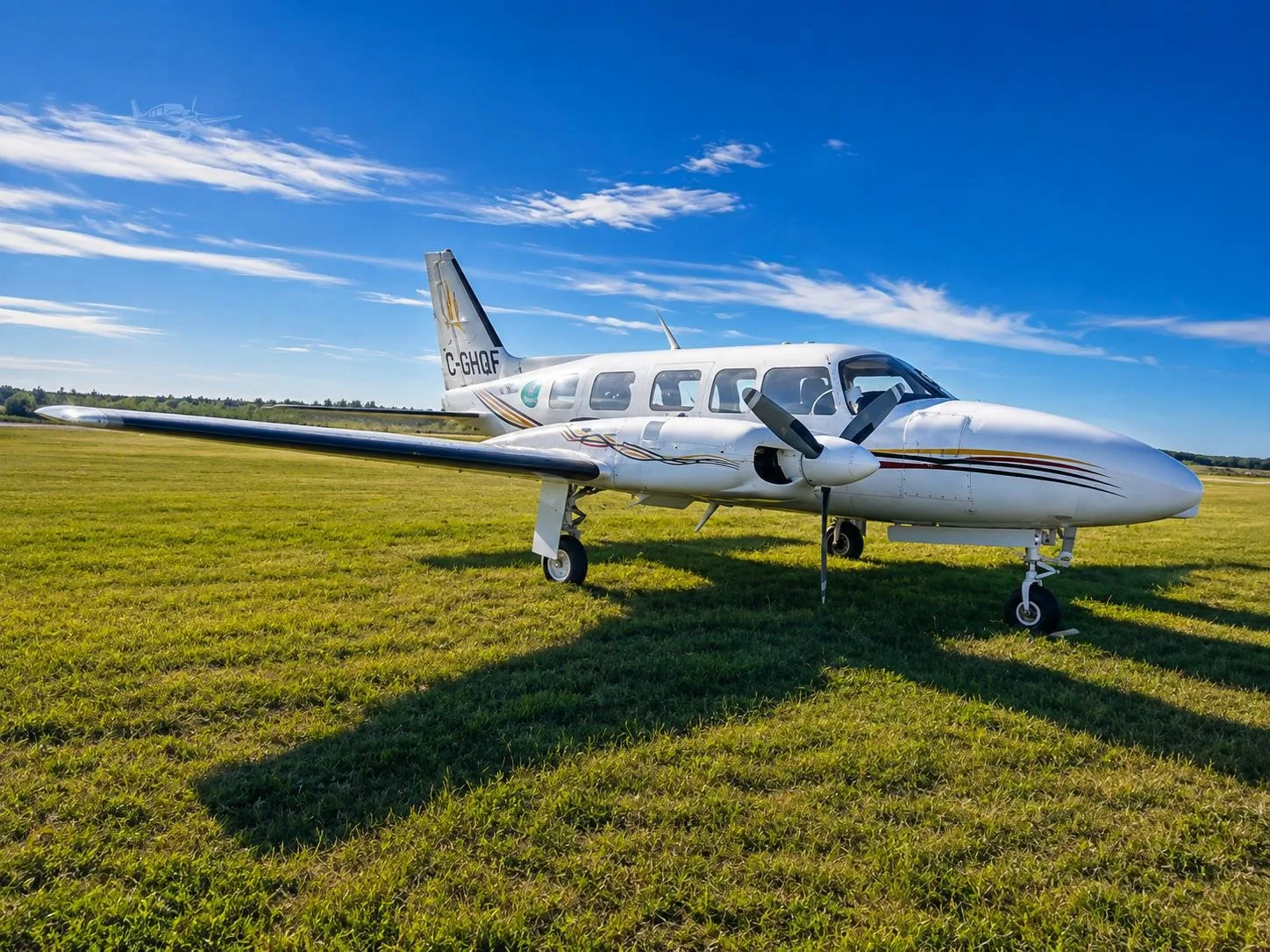 Exterior view of a 1980 PIPER NAVAJO CHIEFTAIN, C-GHQF.