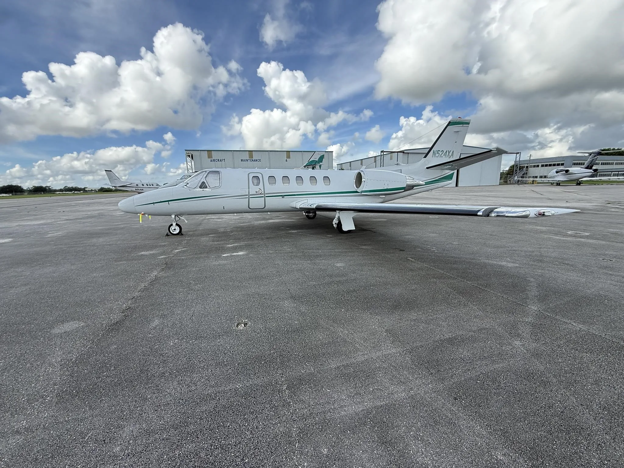 Exterior view of a 2001 CESSNA CITATION BRAVO, N524XA.