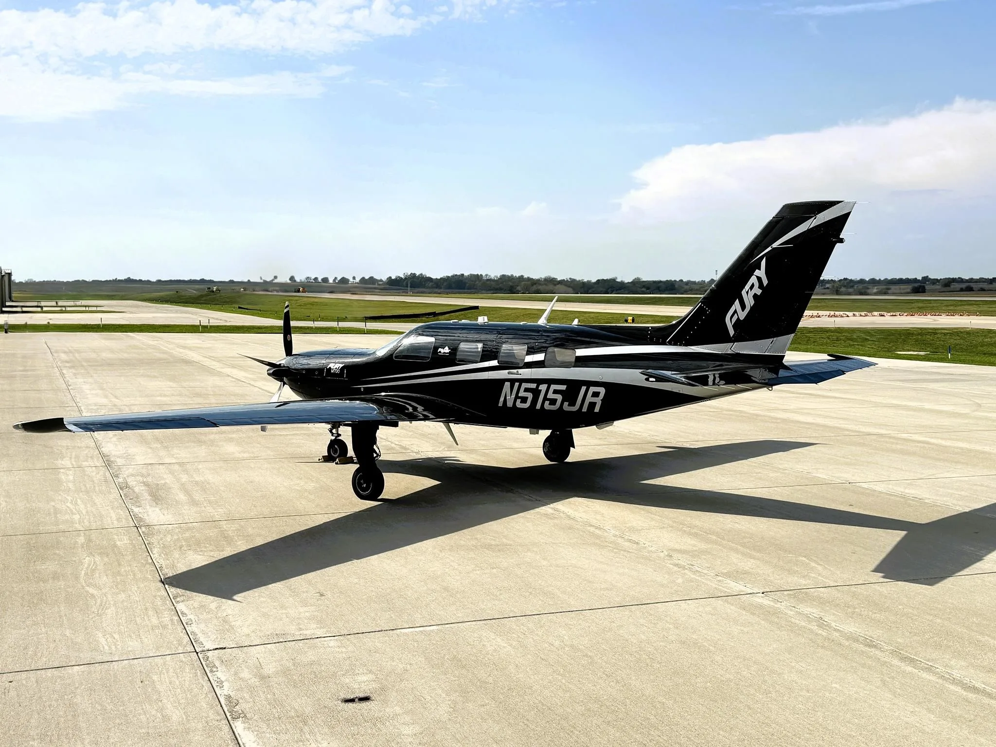 2025 Piper M700