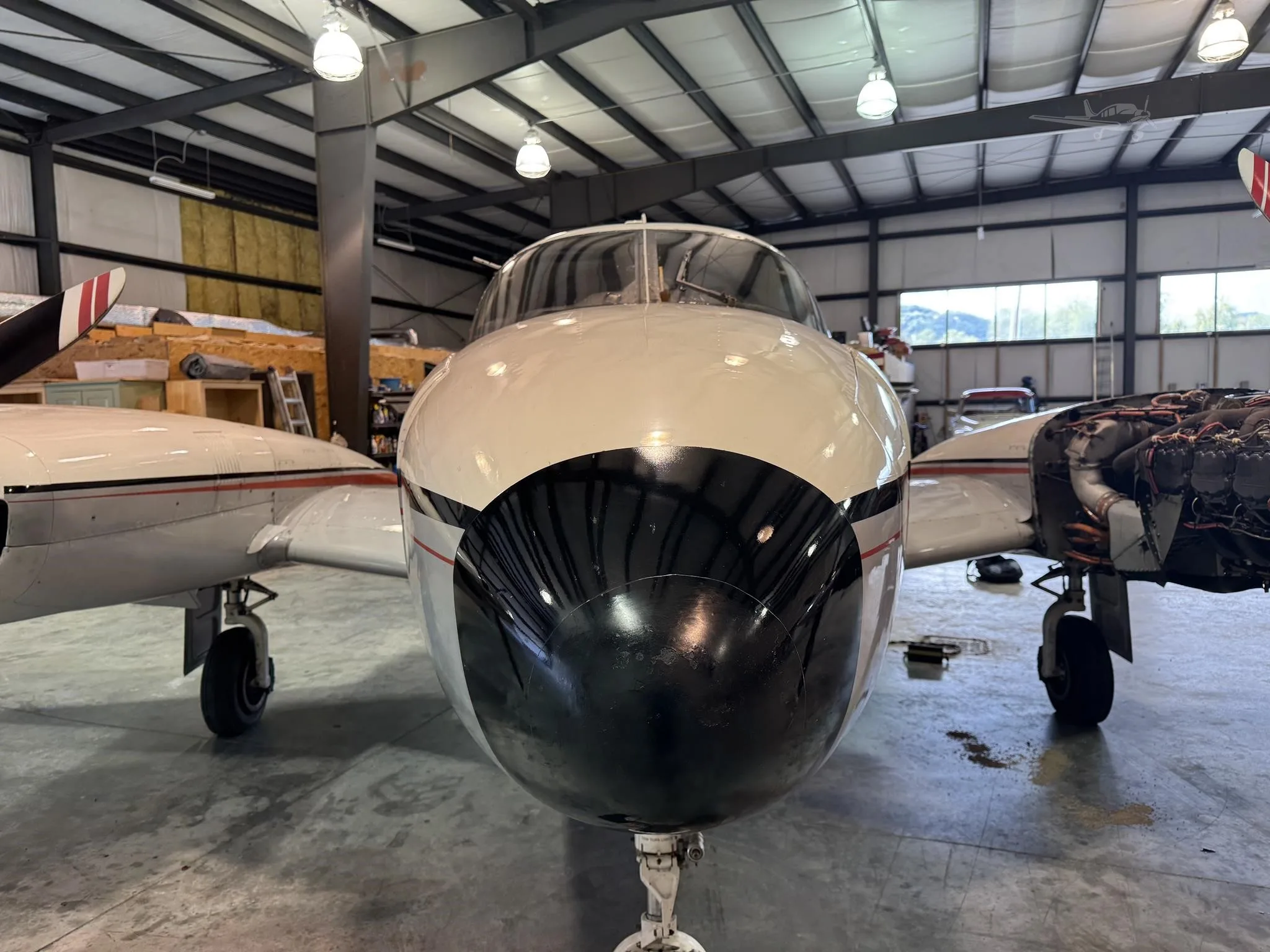 Exterior view of a 1976 PIPER NAVAJO CR, N949WA.