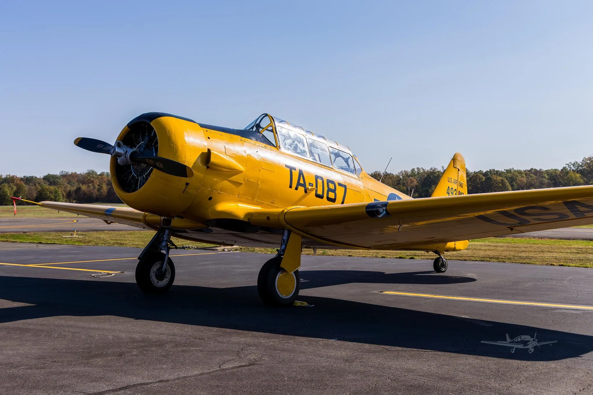Exterior view of a 1958 NORTH AMERICAN AT-6G, N3173G.