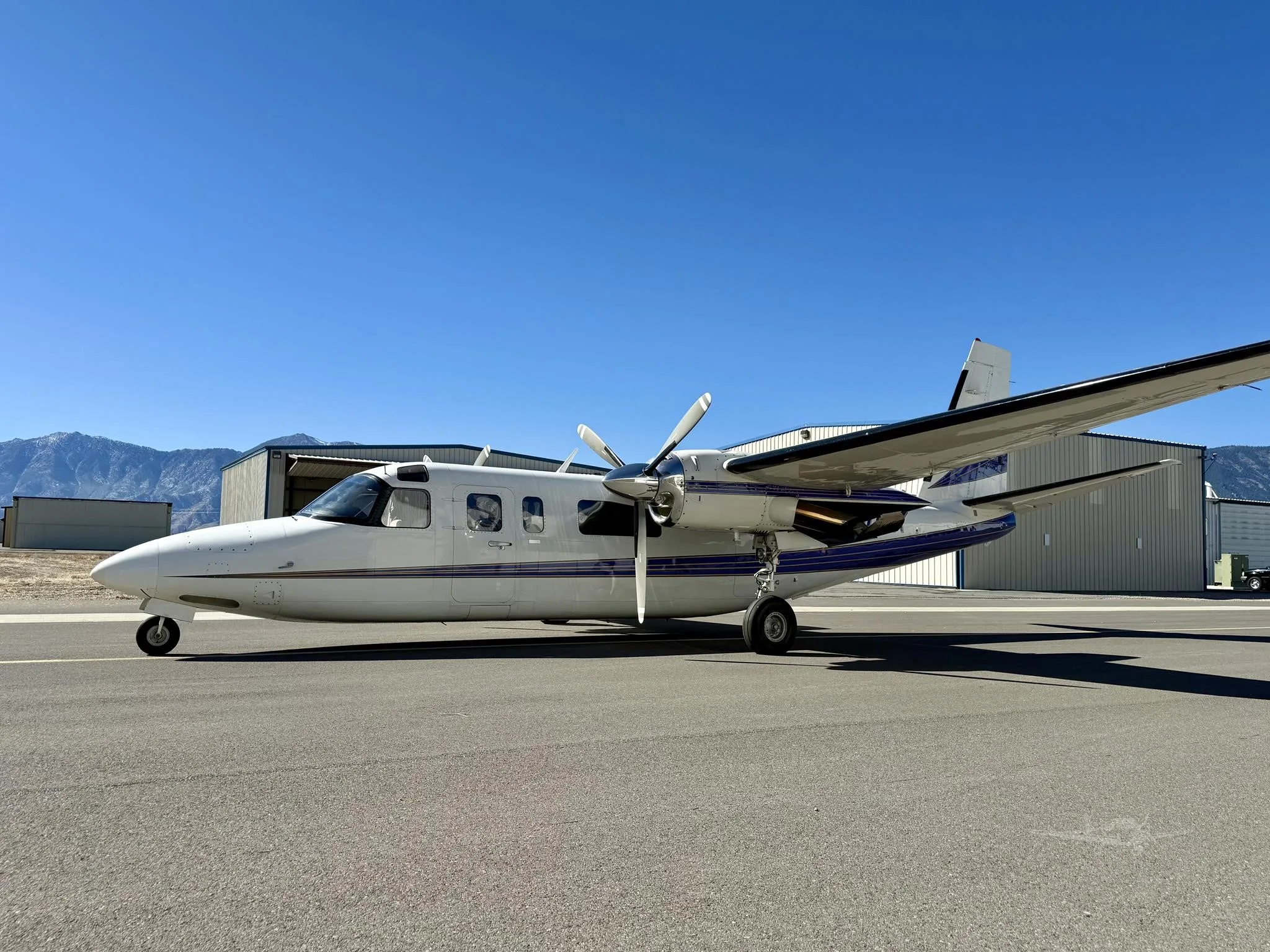Exterior view of a 1980 COMMANDER 840, N980AK.