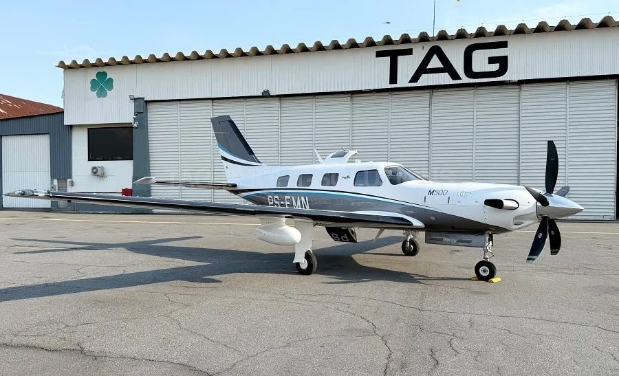Exterior view of a 2019 PIPER M500.