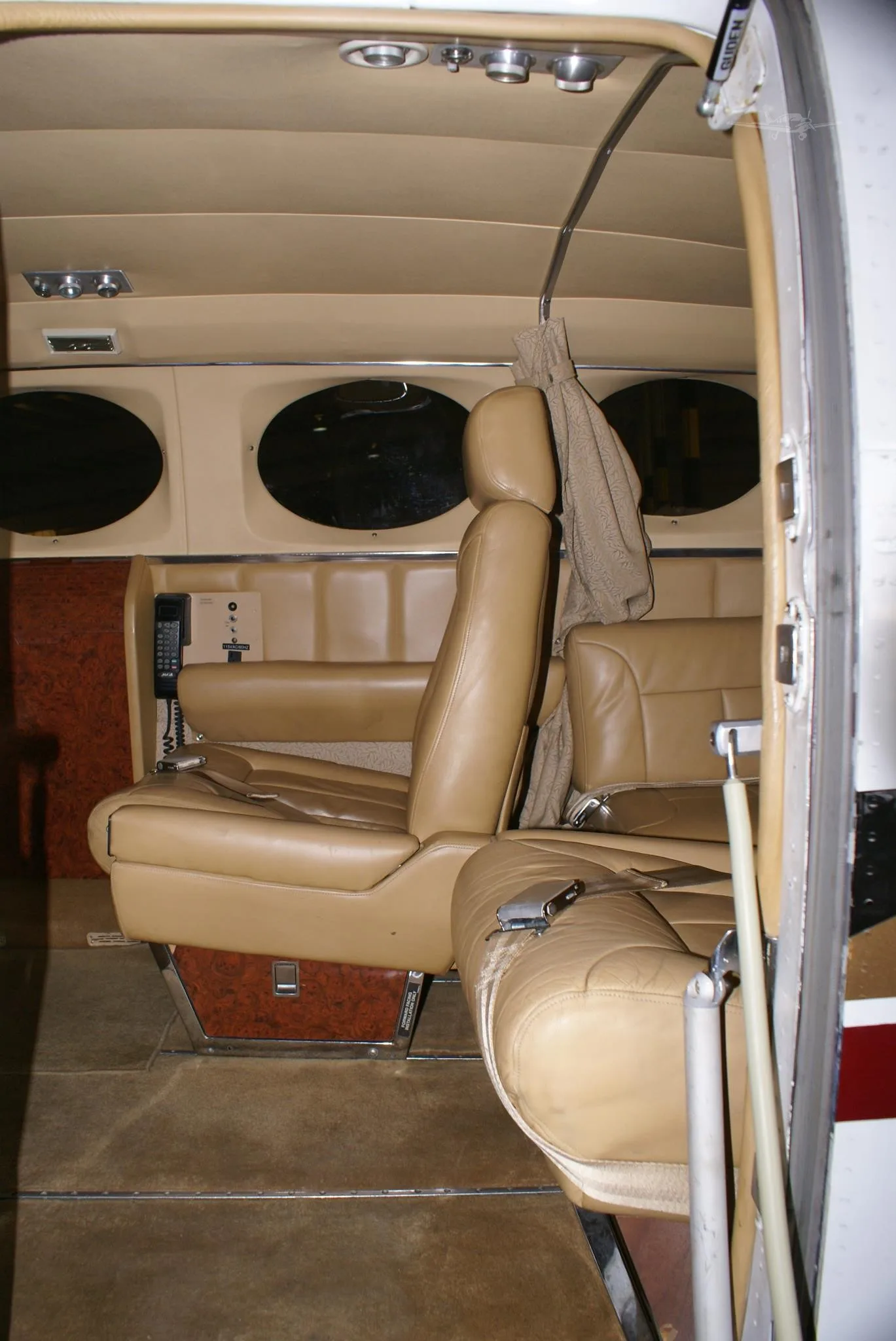 Cabin interior of a 1981 CESSNA CONQUEST I.