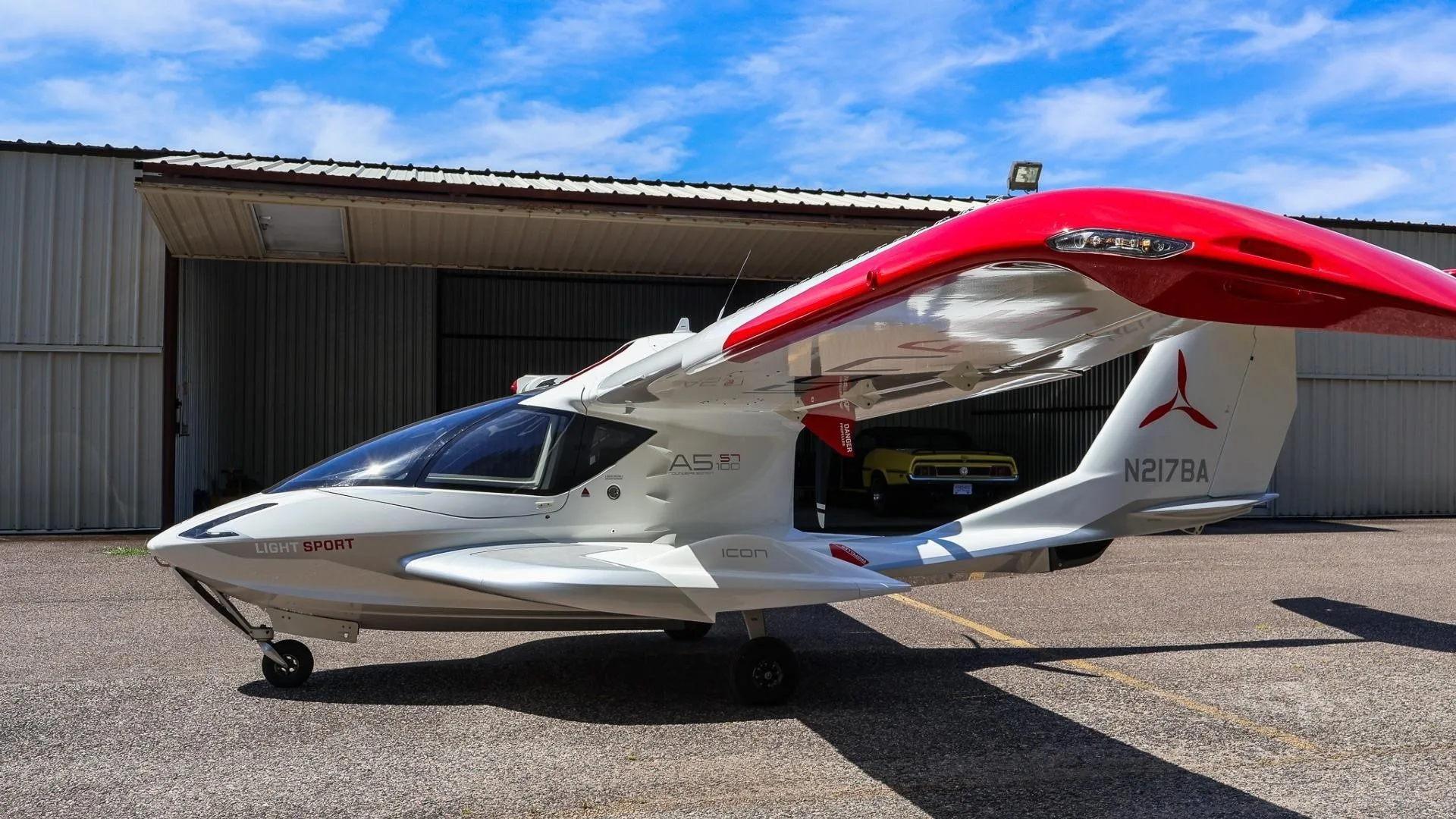 2019 ICON A5
