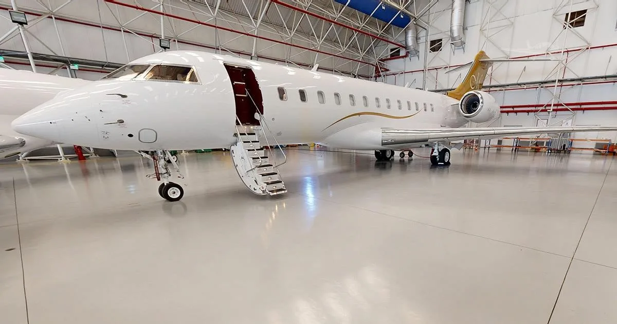 Exterior view of a 2016 BOMBARDIER GLOBAL 6000.