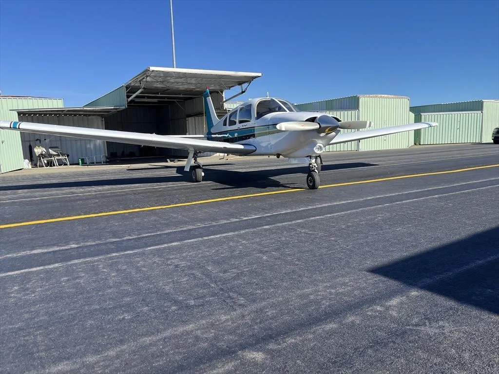 Exterior view of a 1978 PIPER TURBO ARROW III, N6089H.