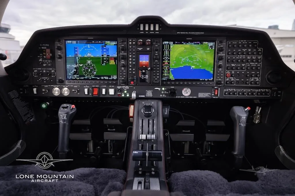 Avionics suite of a 2021 DIAMOND DA62.