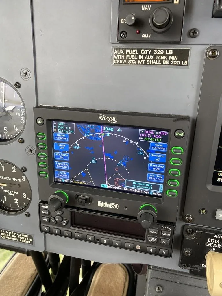 Avionics suite of a 2002 BELL 430.