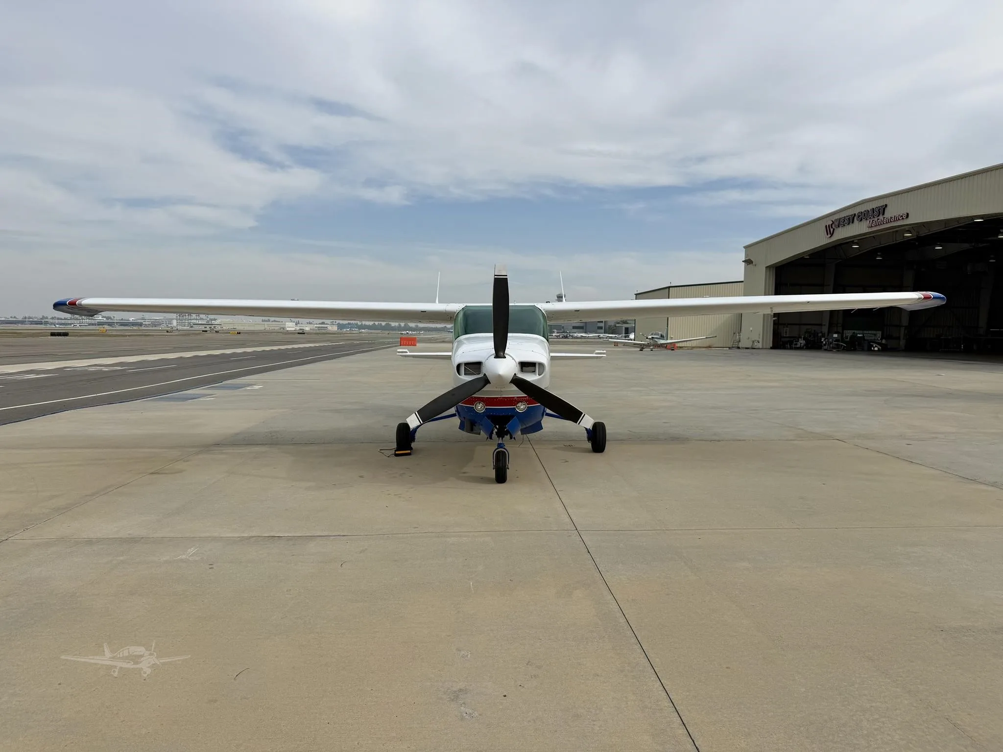 Exterior view of a 1981 CESSNA TURBO 210N, N210JM.