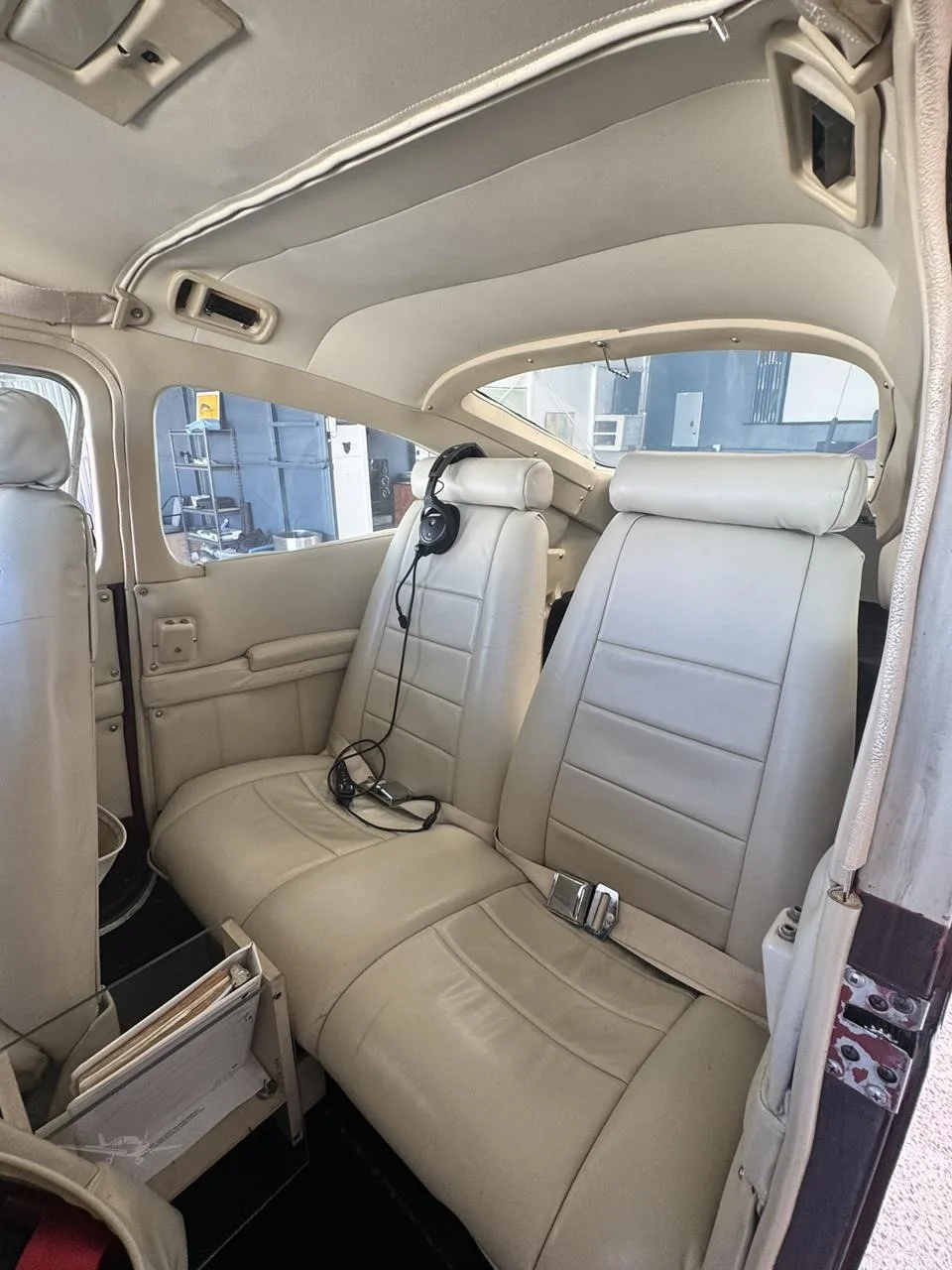 Cabin interior of a 1980 CESSNA R182RG SKYLANE.